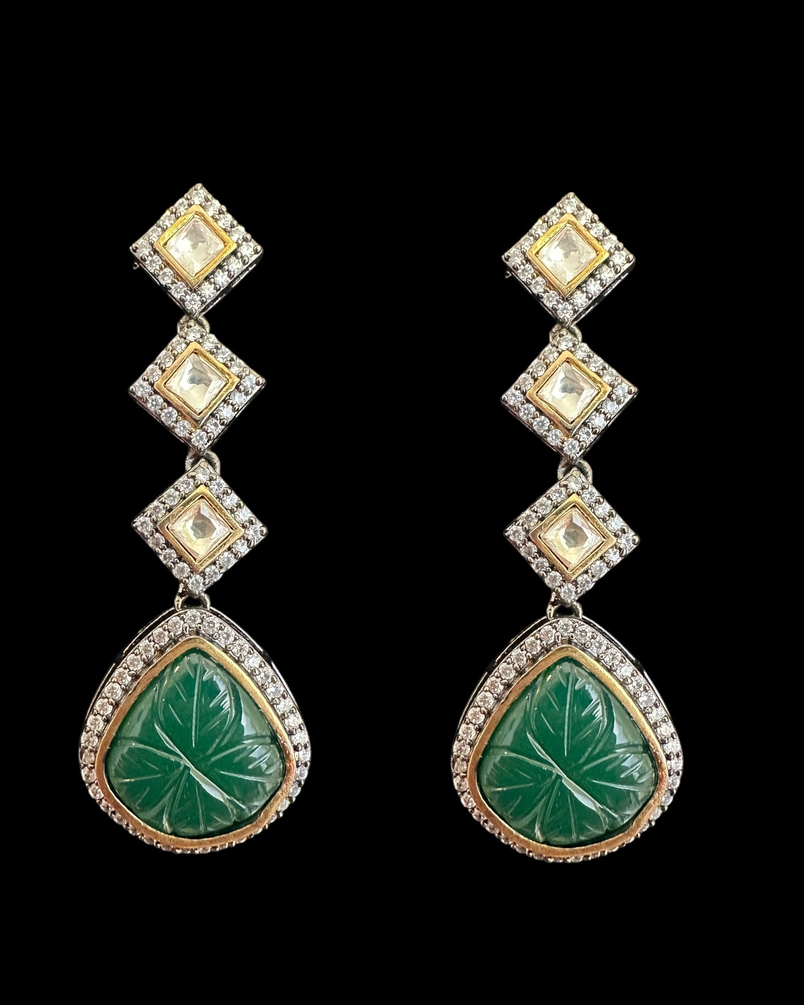 DER764 Victorian style earrings - green ( READY TO SHIP )
