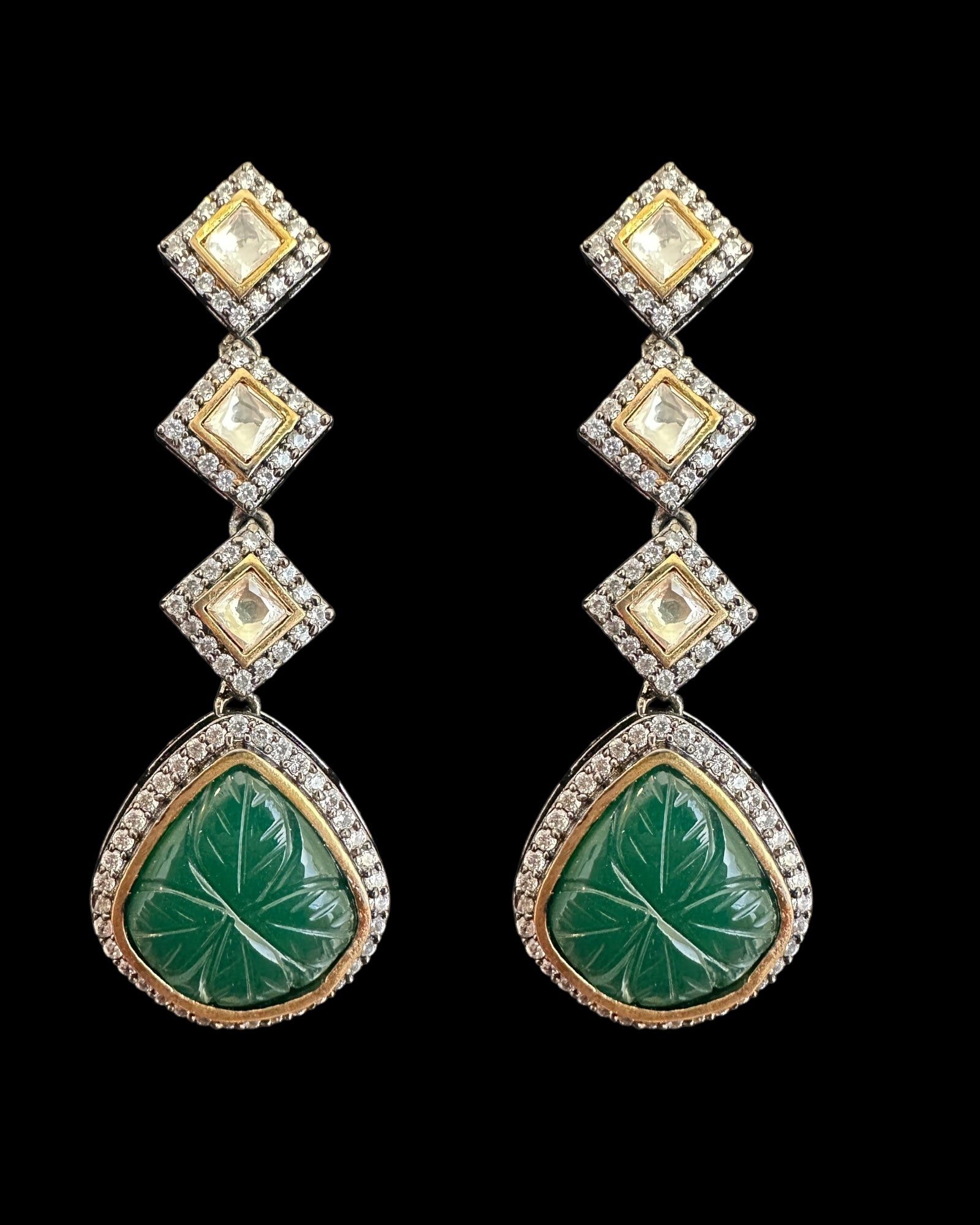 DER764 Victorian style earrings - green ( READY TO SHIP )