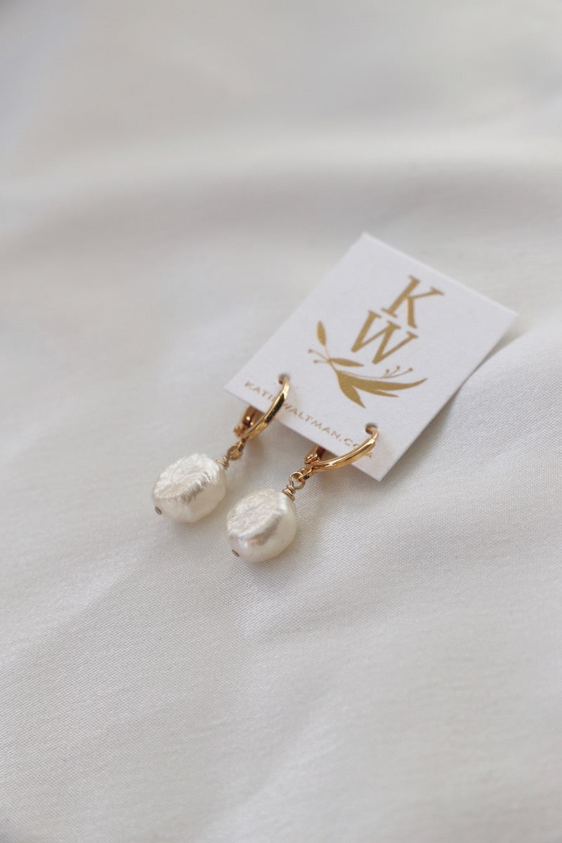 KESHI PEARL NUGGET HUGGIES