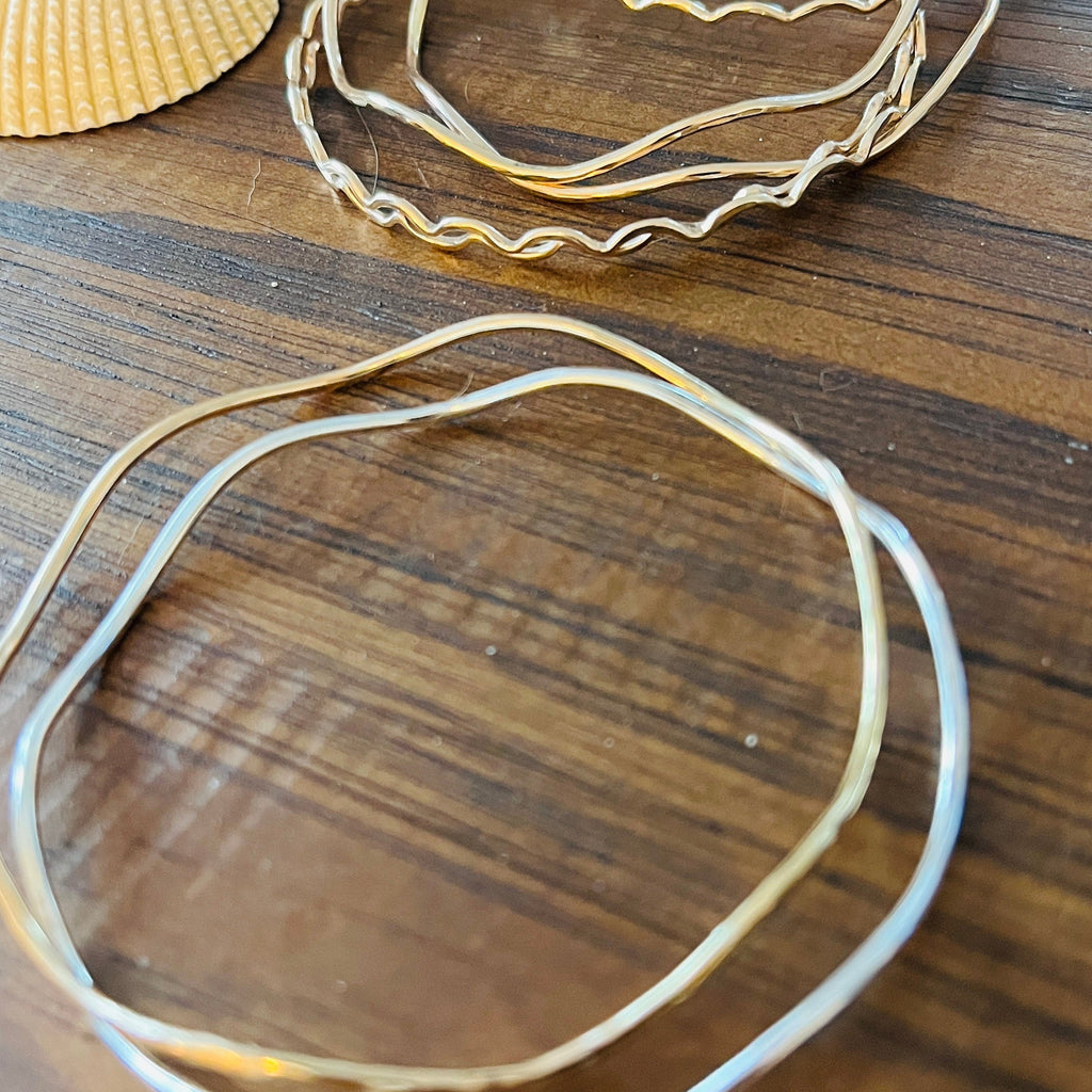 BIG WAVE BANGLE BRACELET