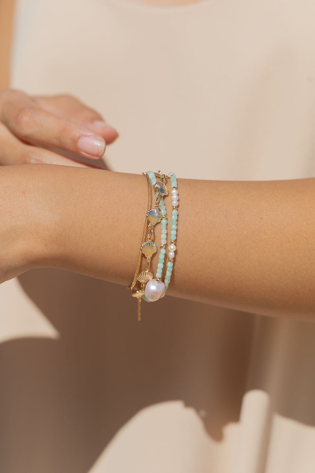 White Pearl and Gemstone Bracelet - Gold Haukea