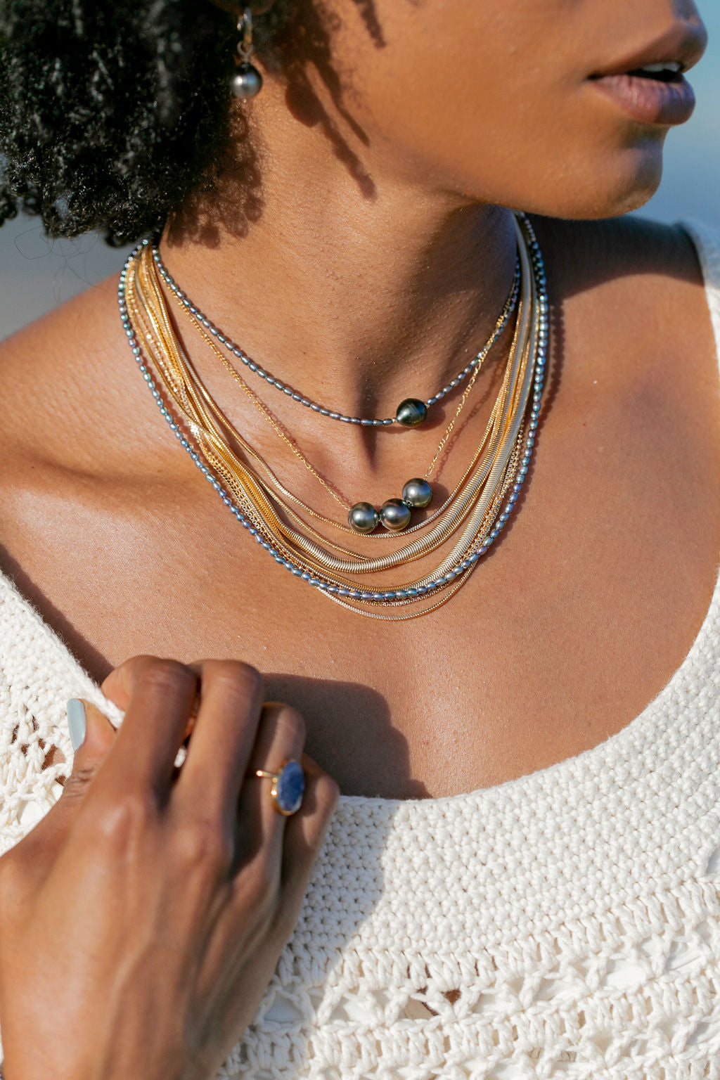 Gold Dainty Black Pearl Neckace - Maile