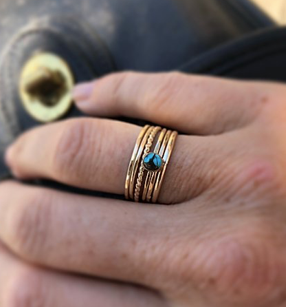 HAMMERED STACKING RING