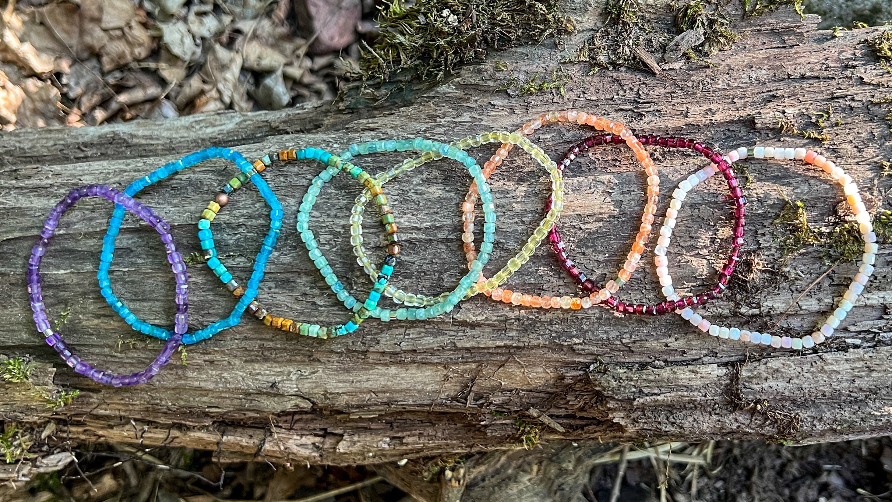 Hubei Turquoise Cube Bracelet - Subtle Radiance Collection