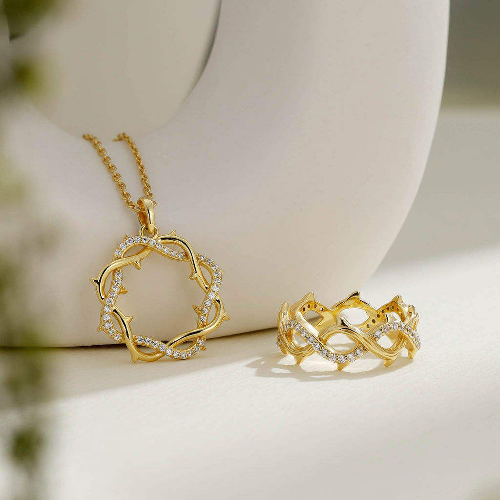 Resilience Thorn Pendant Necklace