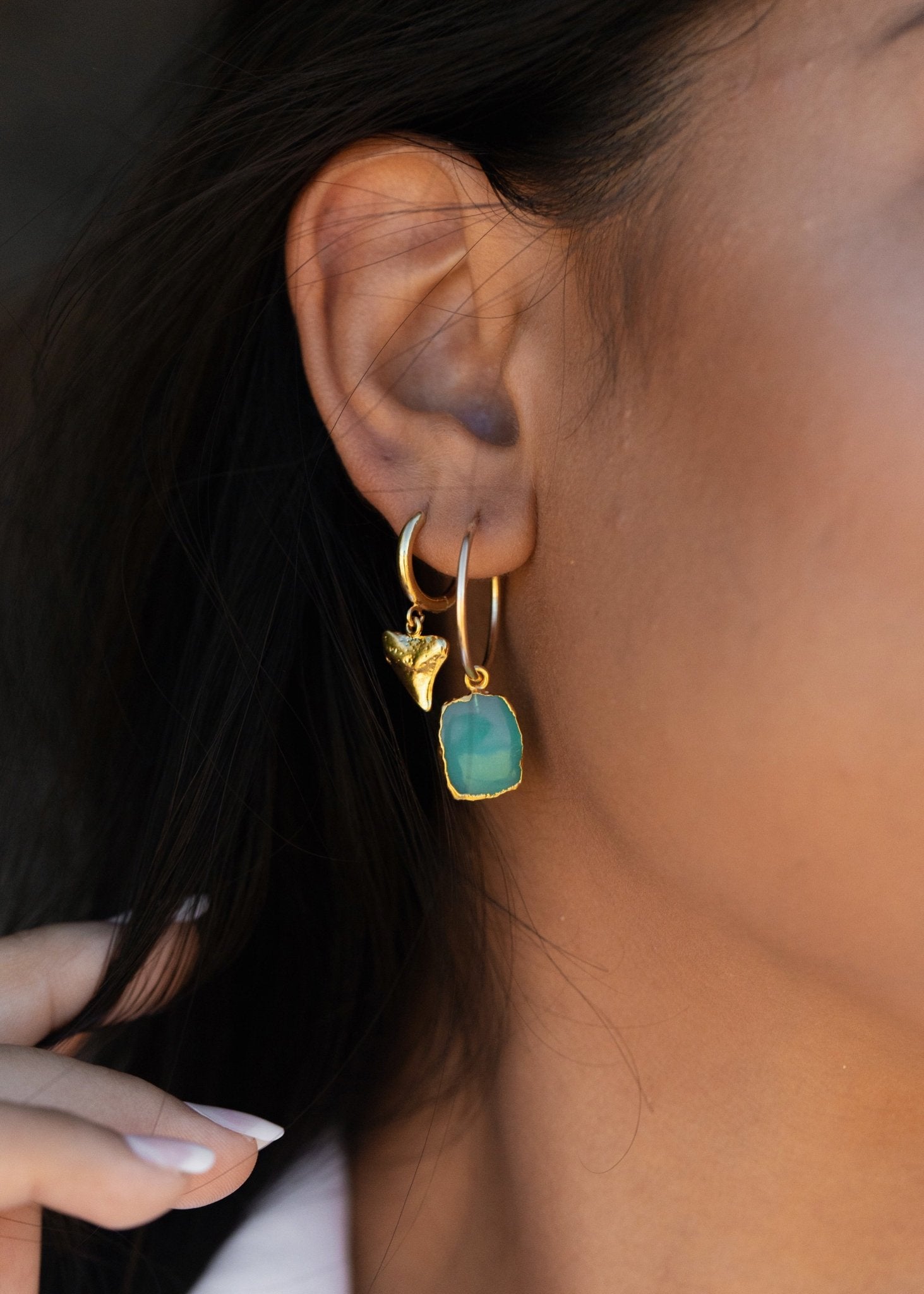 Chrysoprase Gold Medium Hoop Earrings - Anuhea