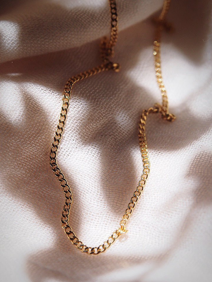 Dainty Basic Gold Curb Link Necklace - Keanu