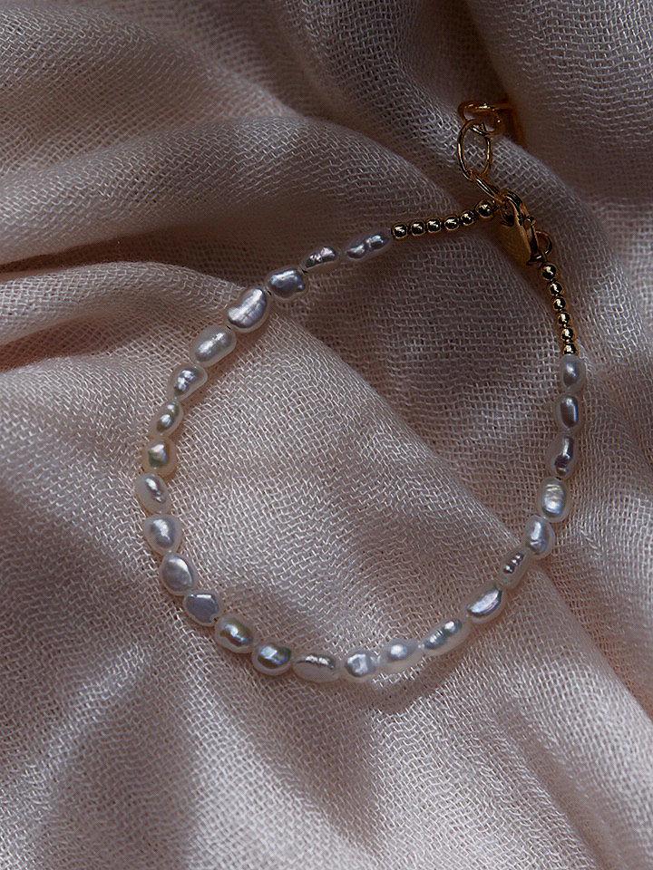 Gold Dainty White Pearl Bracelet - Maile