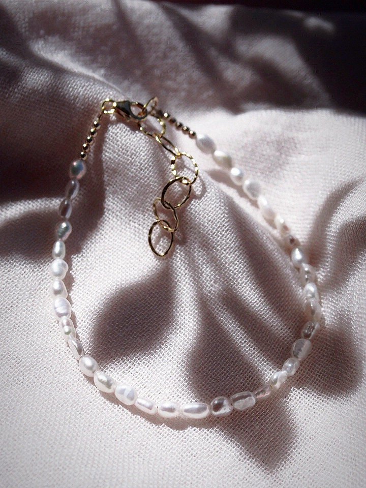 Dainty White Pearl Anklet - Maile