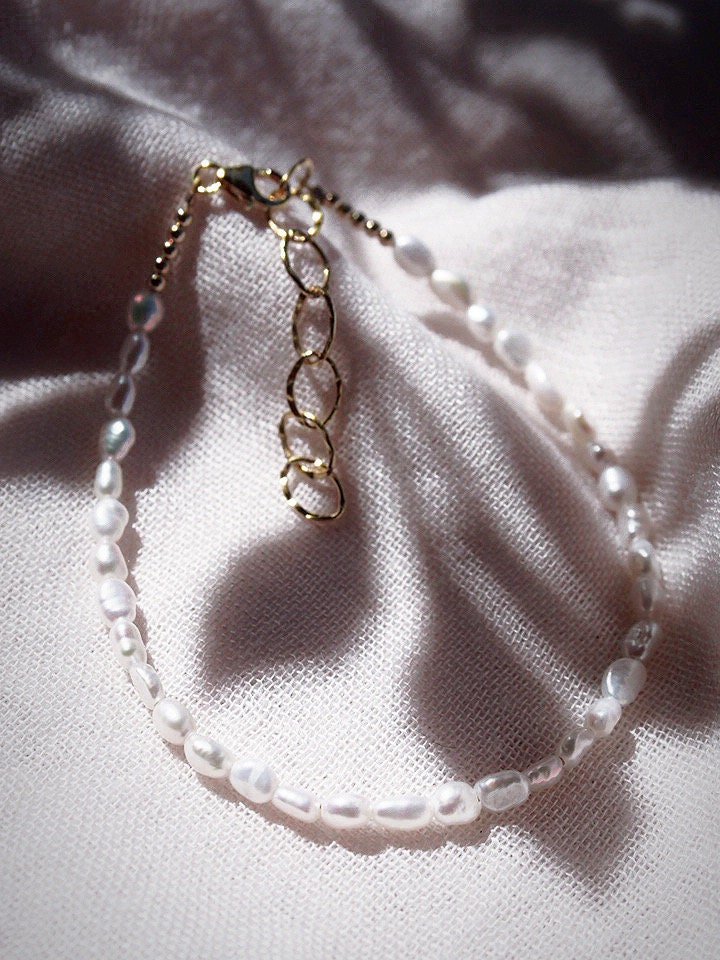 Dainty White Pearl Anklet - Maile