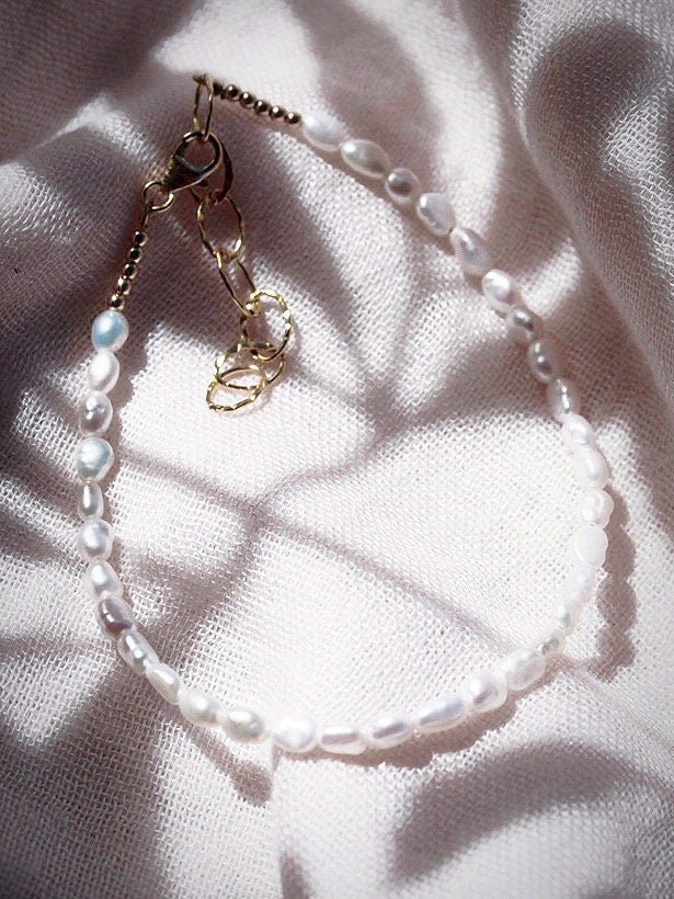 Dainty White Pearl Anklet - Maile