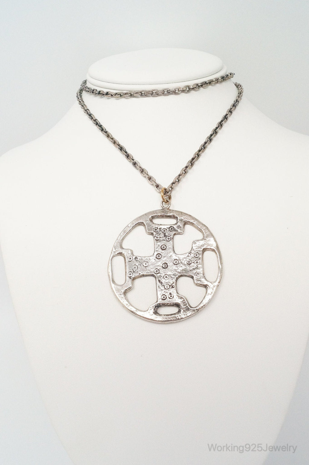 Vintage Metropolitan Museum of Art Sterling Silver Necklace