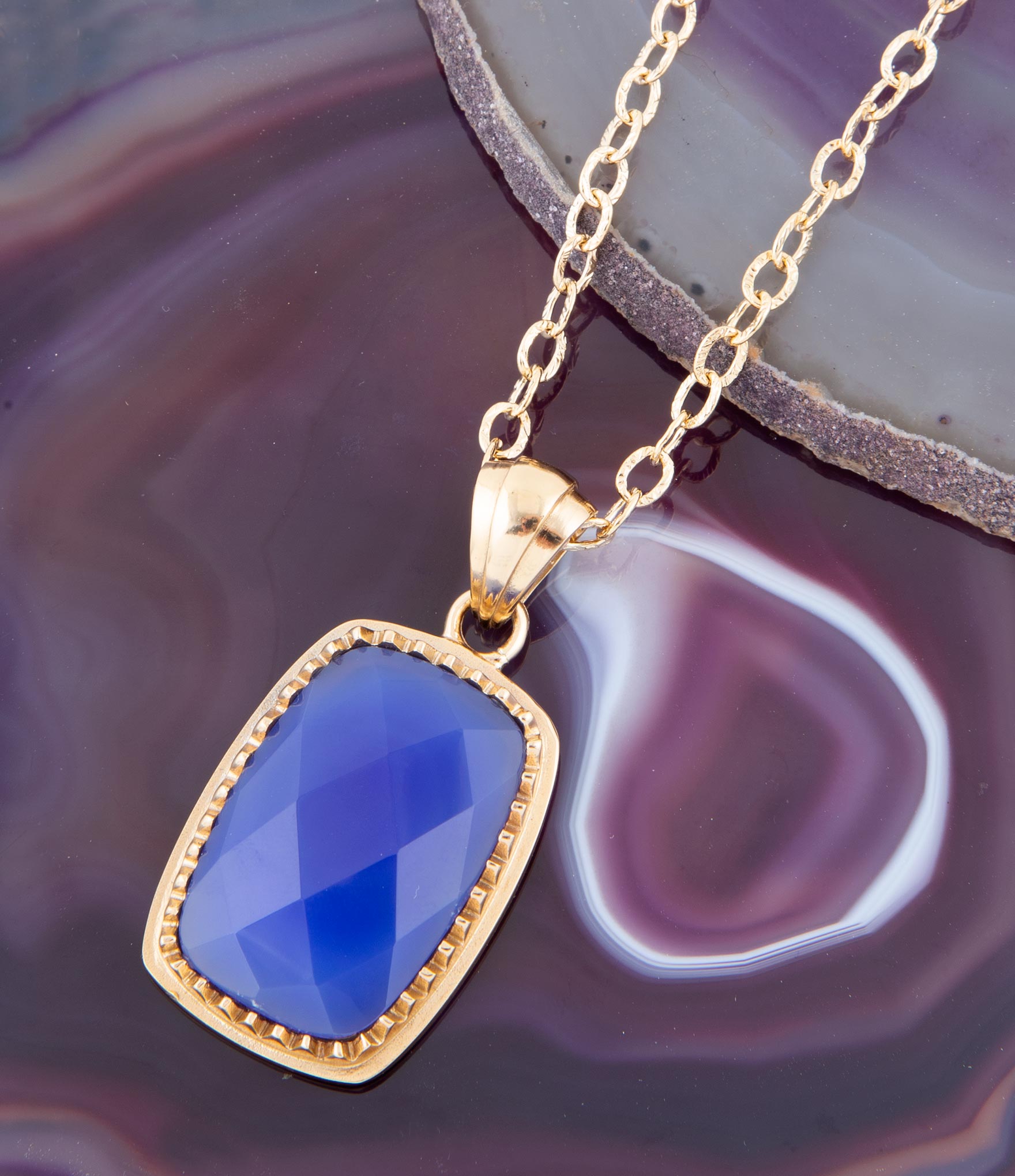 Filigreed Blue Agate Golden Pendant Necklaces
