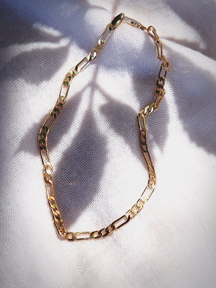 Gold Flat Figaro Chain Anklet - Kaipo'i