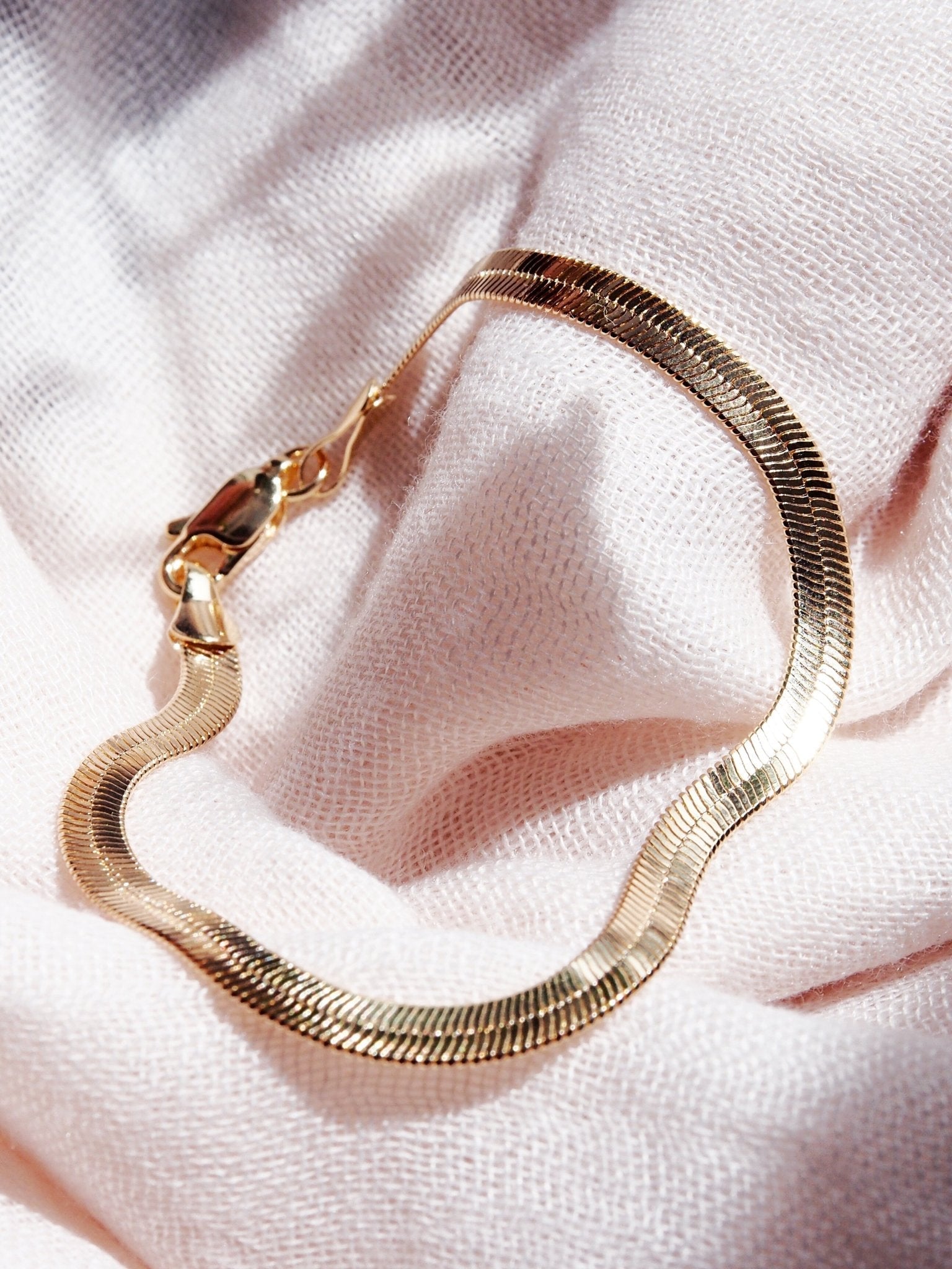 Gold Herringbone Bracelet - Konani
