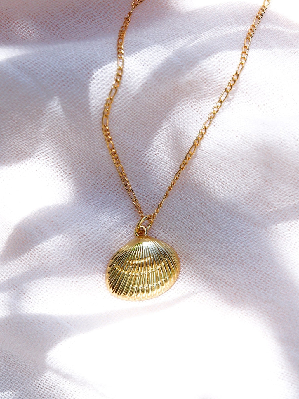 Gold Sea Shell Necklace - Keone