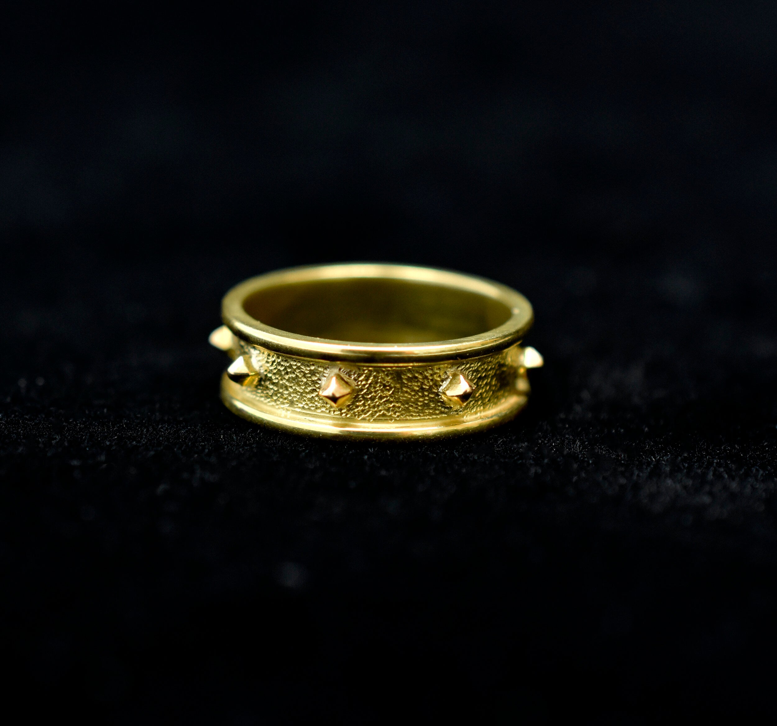 Pitfall Ring 14k Yellow Gold