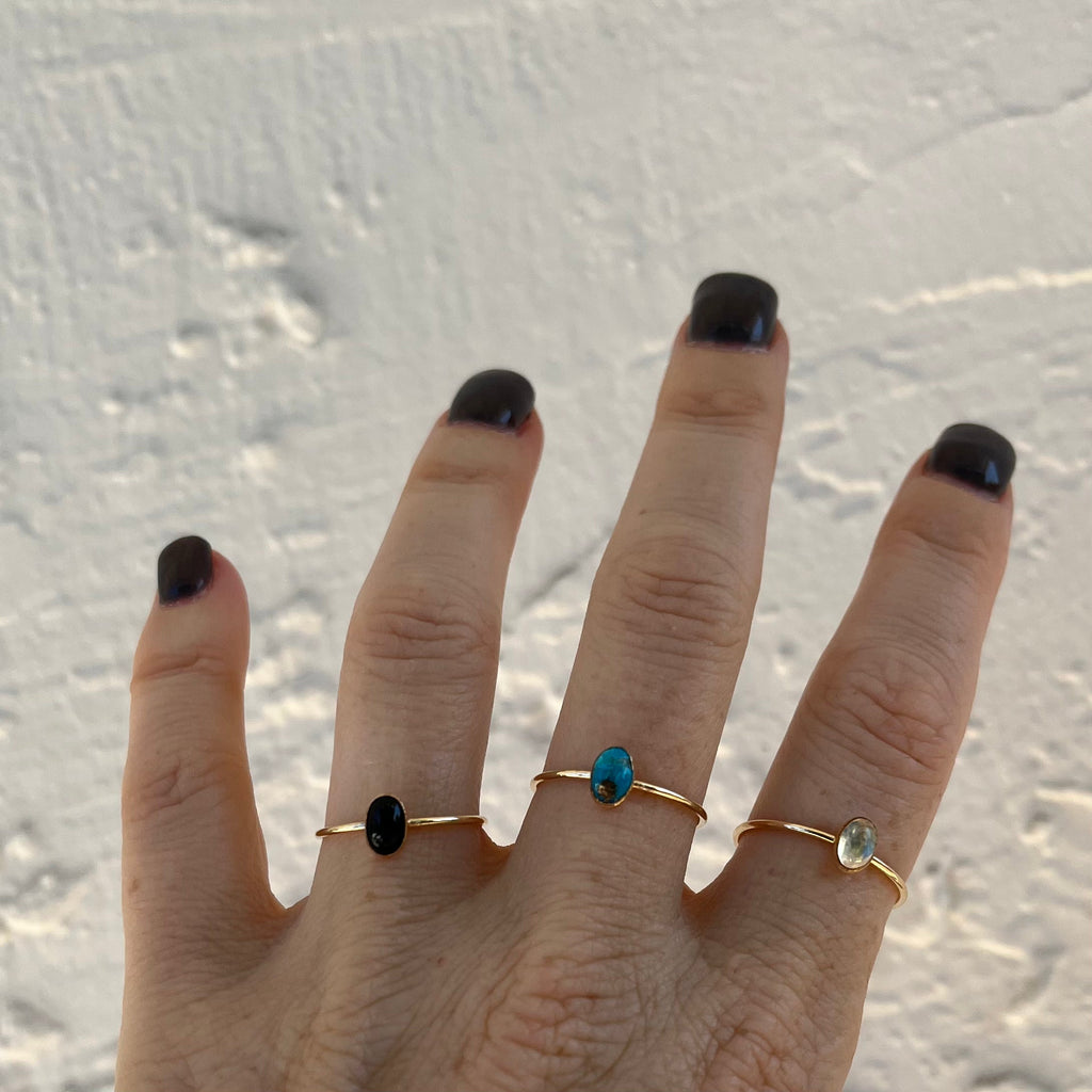 ONYX OVAL RING