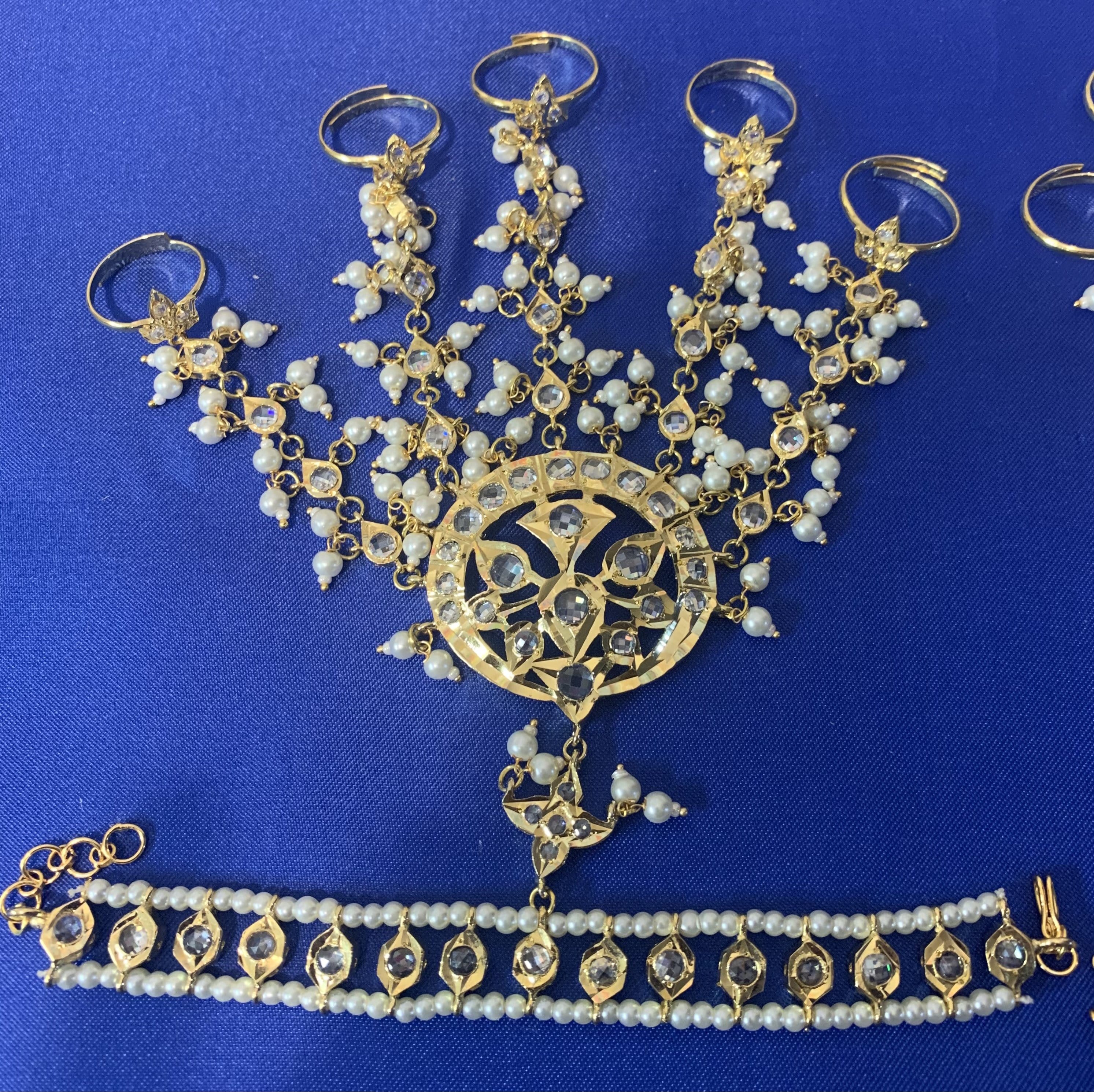 HP9 Meena haath phool  ( SHIPS IN 4 WEEKS )