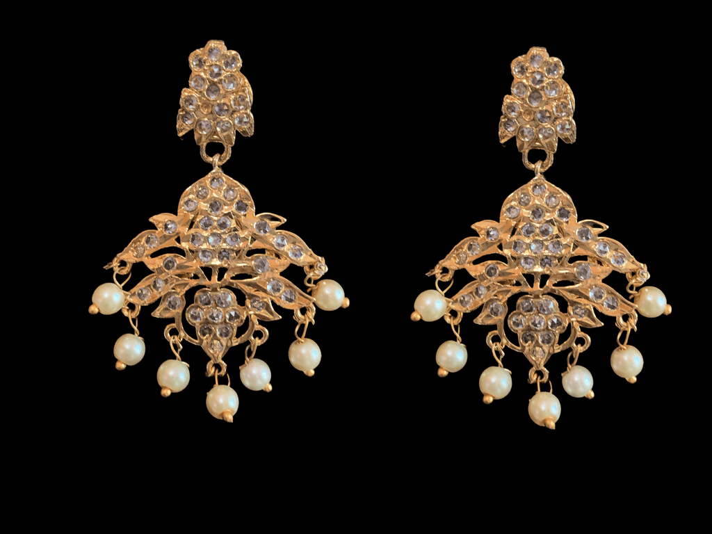 NS57 Zoya necklace set in shell pearls  (READY TO SHIP)