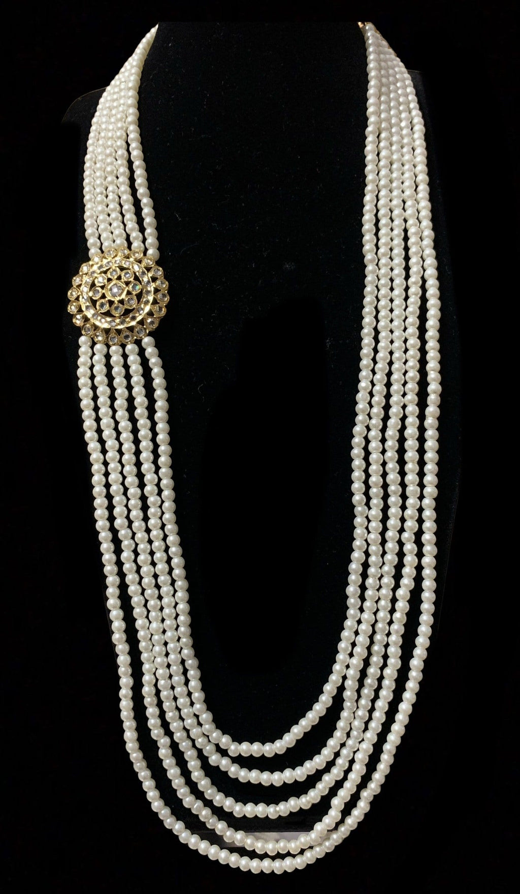 NS229 Brooch necklace in shell pearls  ( READY TO SHIP )