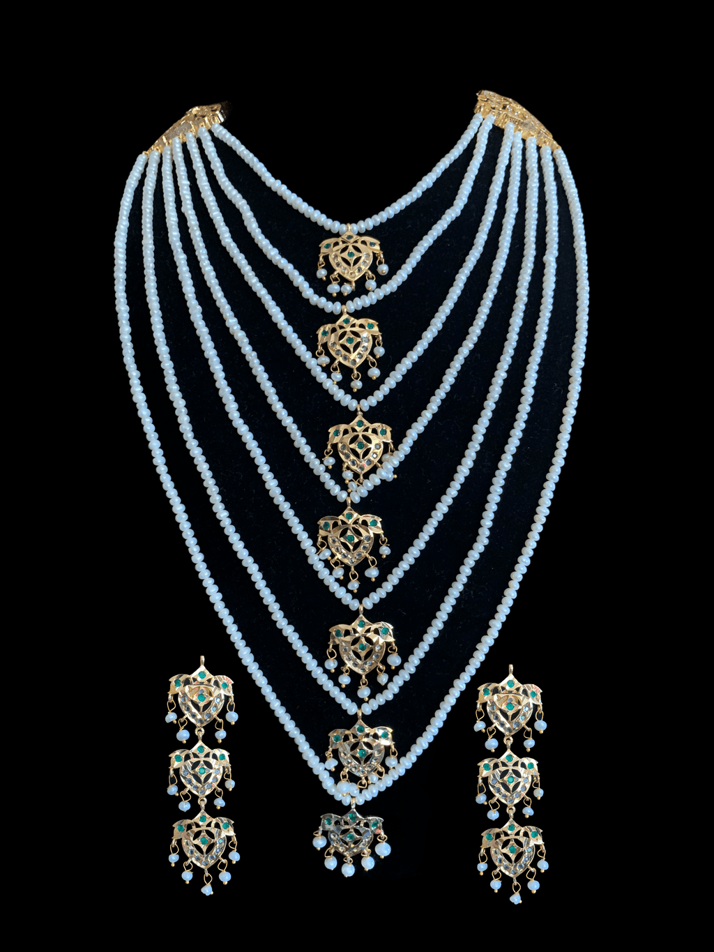 SAT9 Talia  satlada in fresh water pearls - green   (READY TO SHIP)