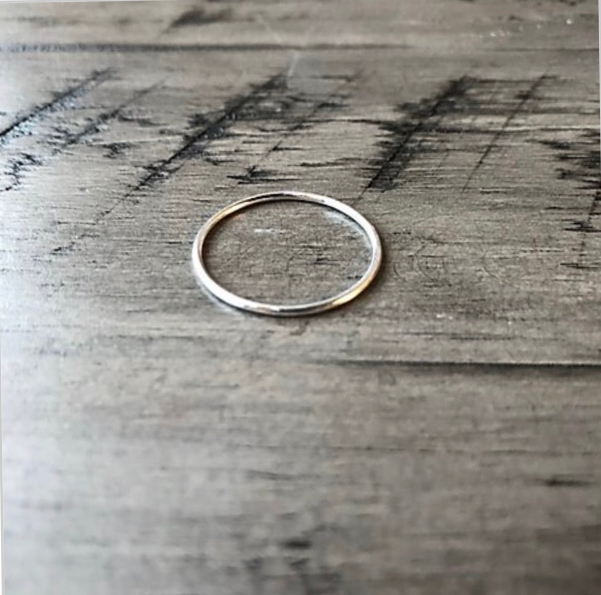 HAMMERED STACKING RING
