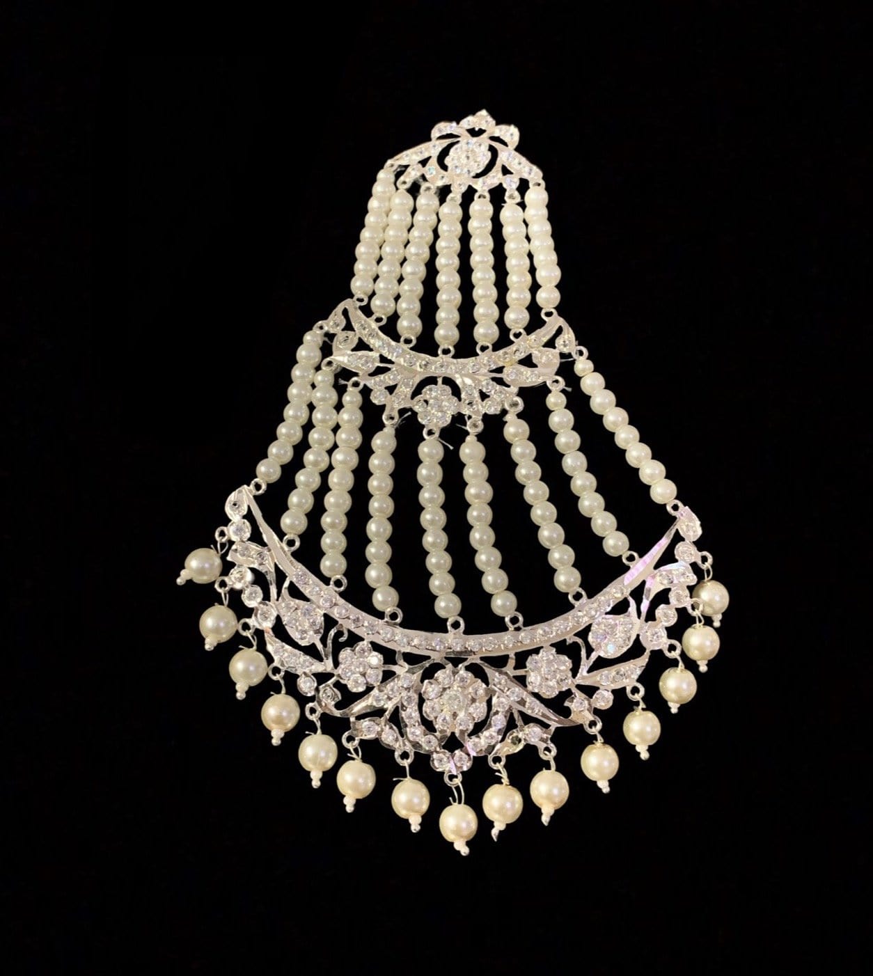 BR86 Amira bridal set  ( SHIPS IN 3 WEEKS )