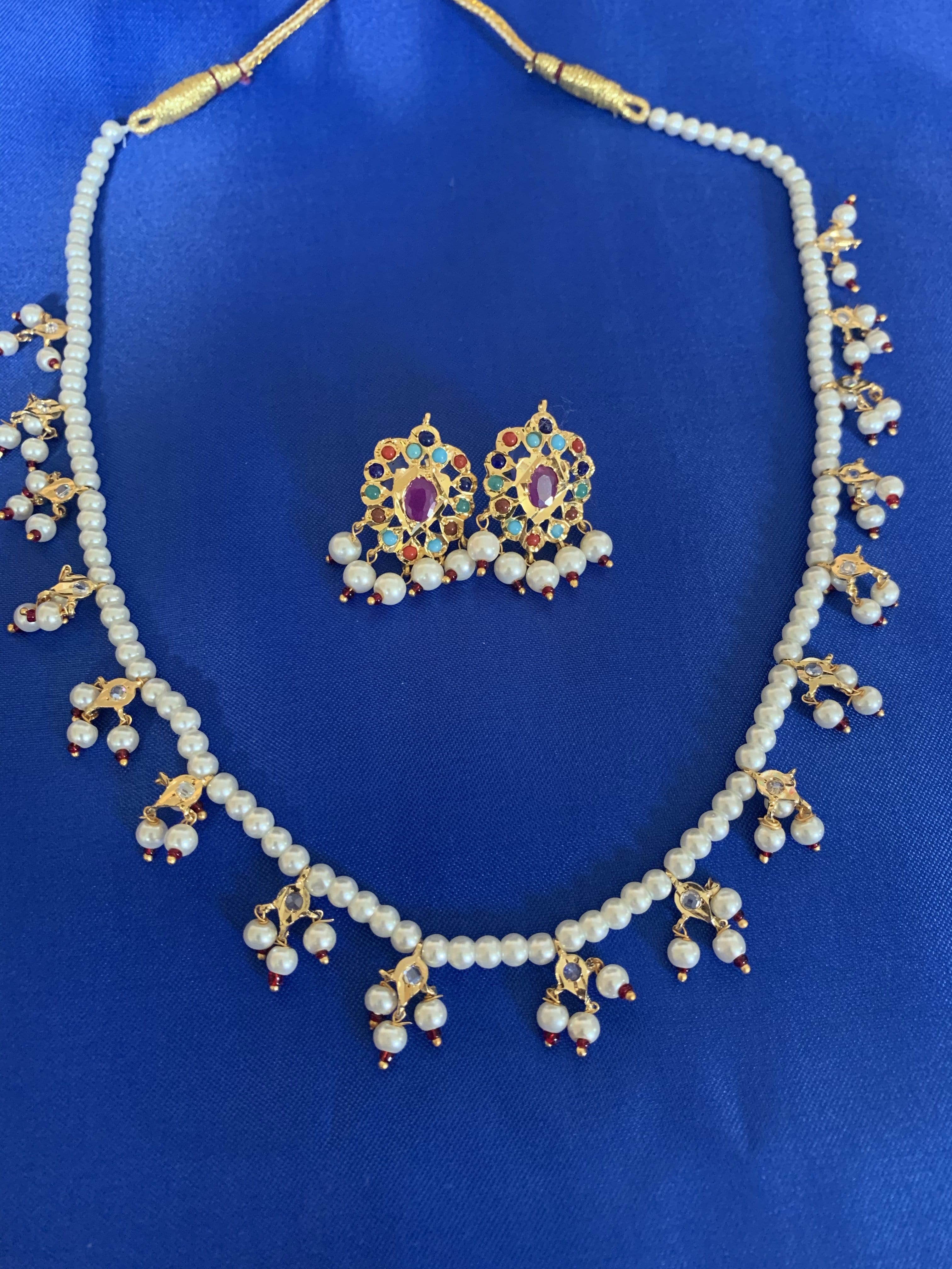 Nischala necklace with navratan tops ( READY TO SHIP )