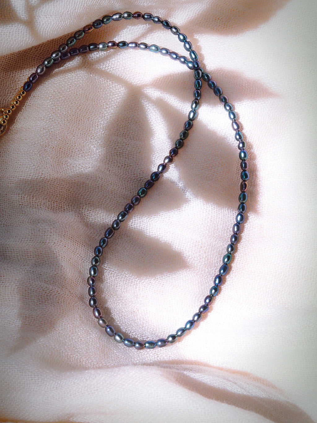 Gold Dainty Black Pearl Neckace - Maile