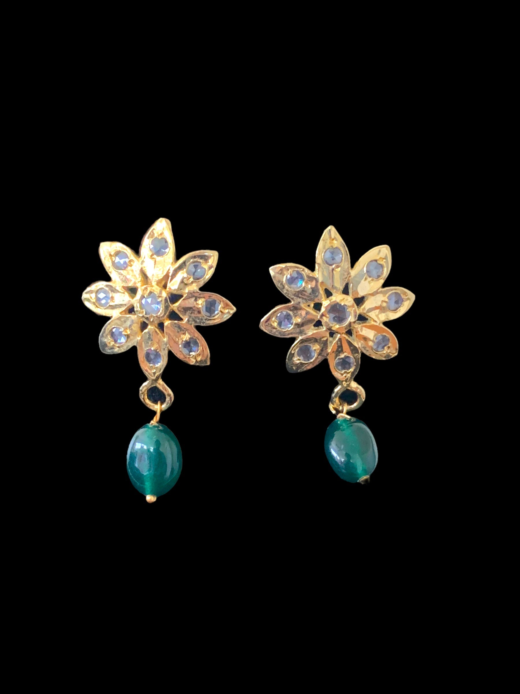 PS372 flower pendant set with top styled earrings ( READY TO SHIP )