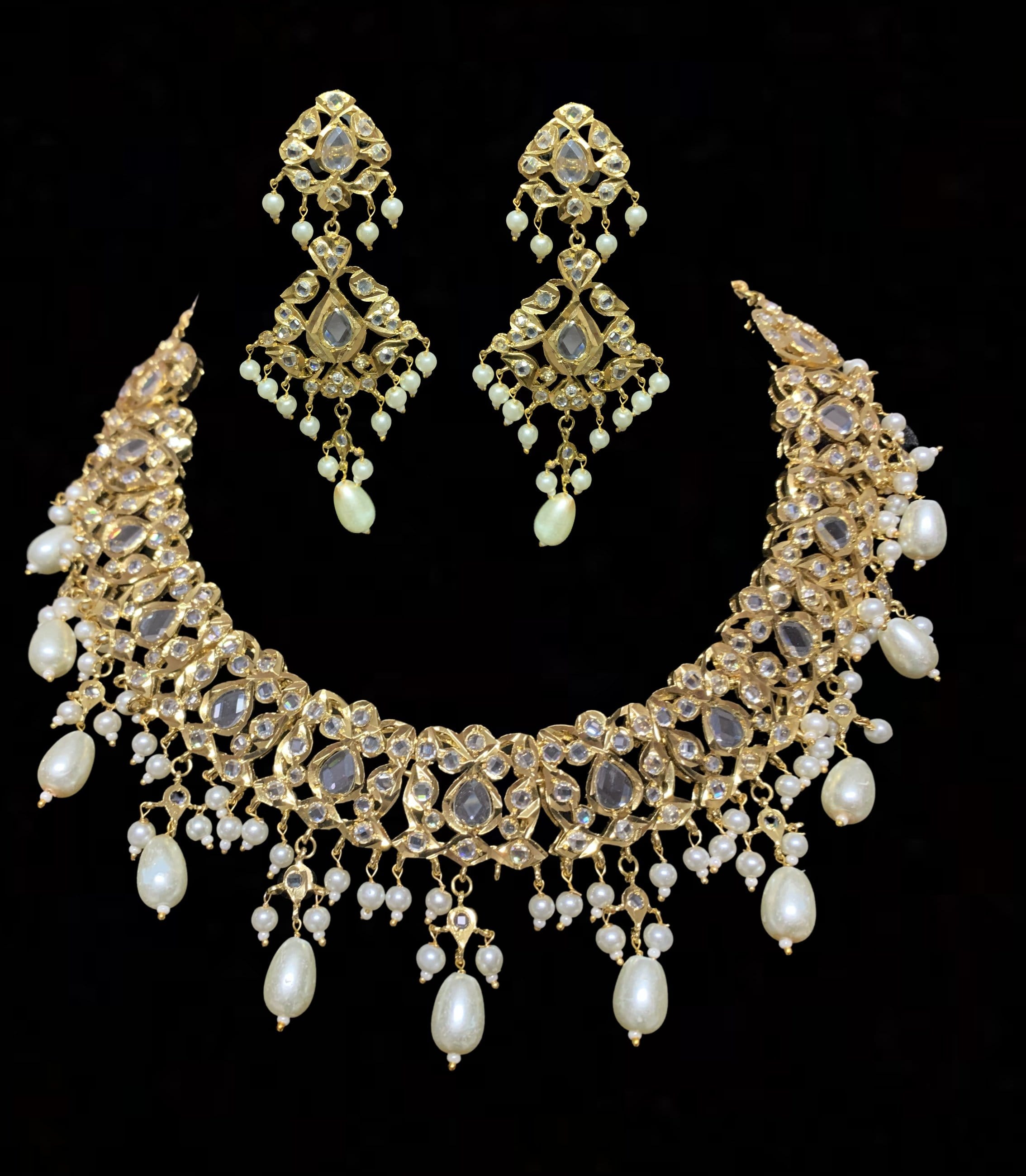Smitha necklace set  in pearls  (SHIPS IN 1 WEEK )