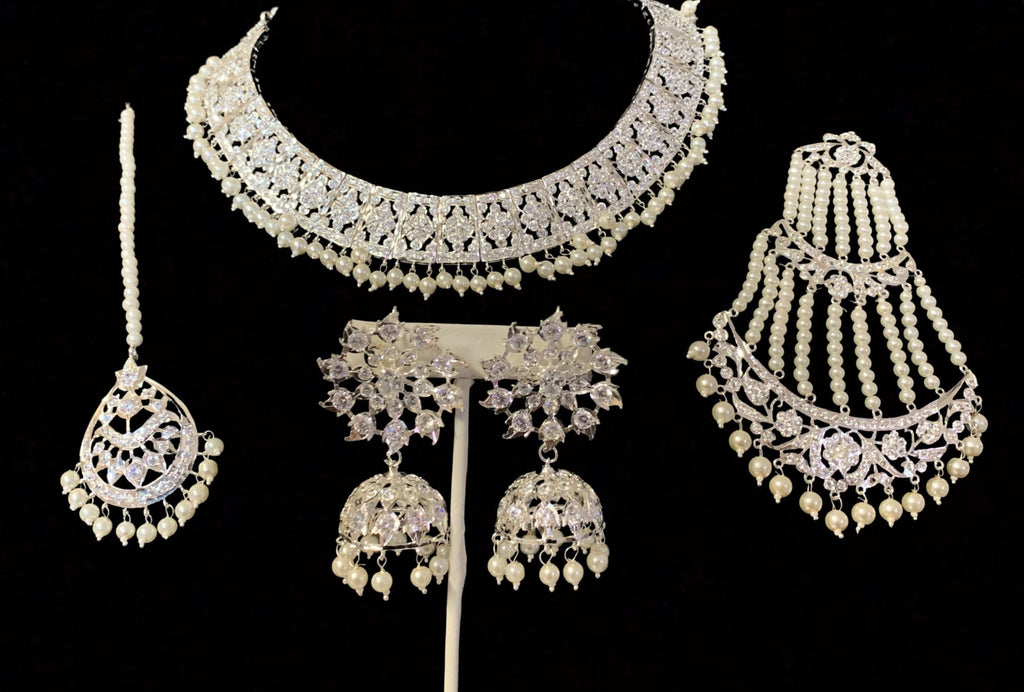 BR86 Amira bridal set  ( SHIPS IN 3 WEEKS )