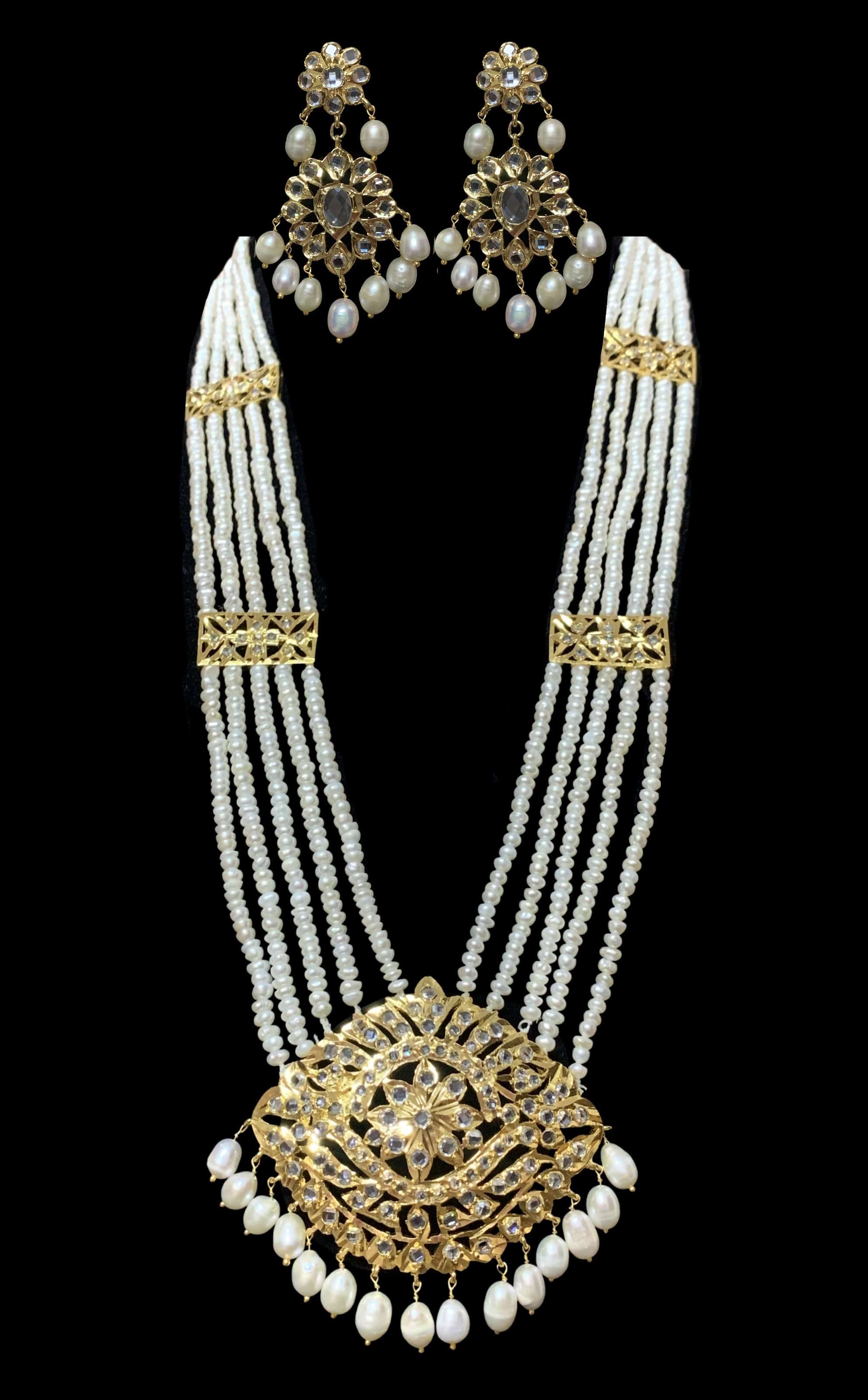 LN65 Larissa fresh water pearl necklace ( SHIPS IN 4 WEEKS )