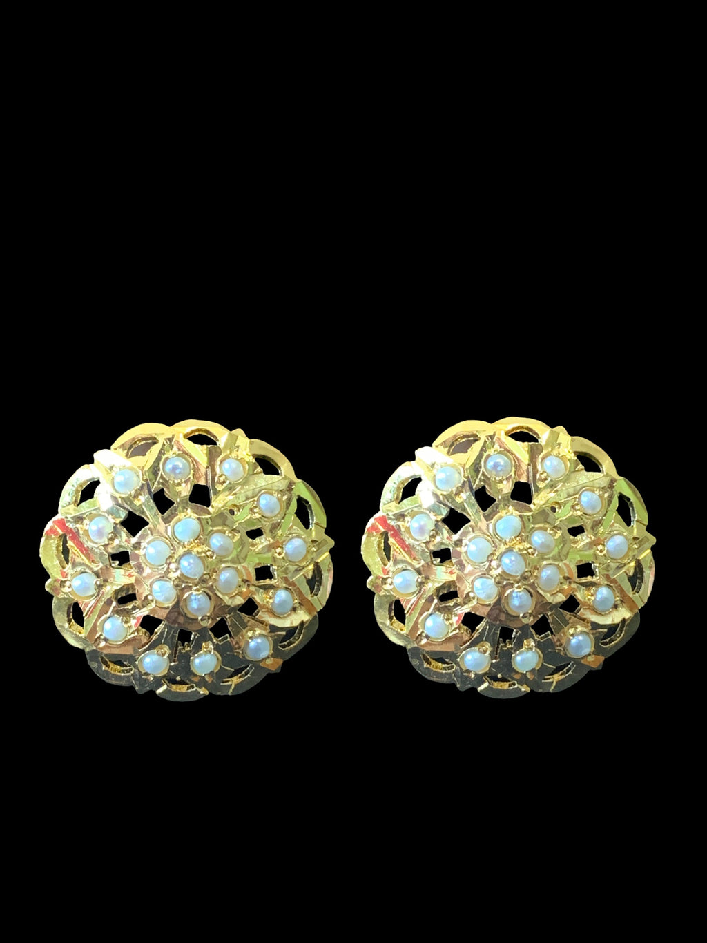 Gold plated silver pendant in fresh water pearls ( SHIPS IN 4 WEEKS  )