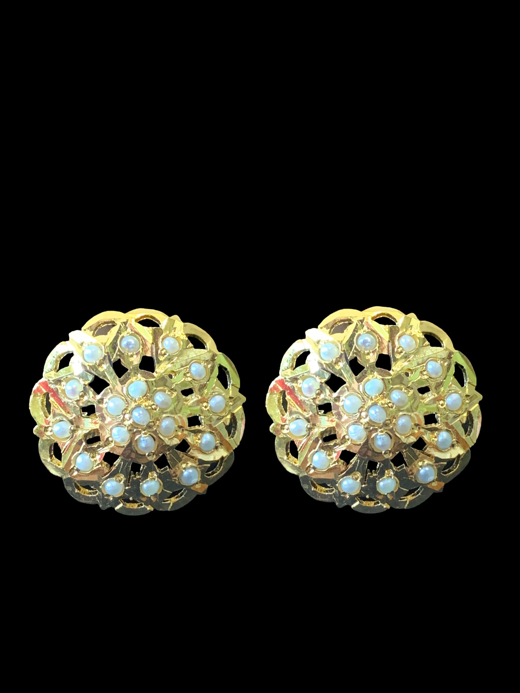 Gold plated silver pendant in fresh water pearls ( SHIPS IN 4 WEEKS  )