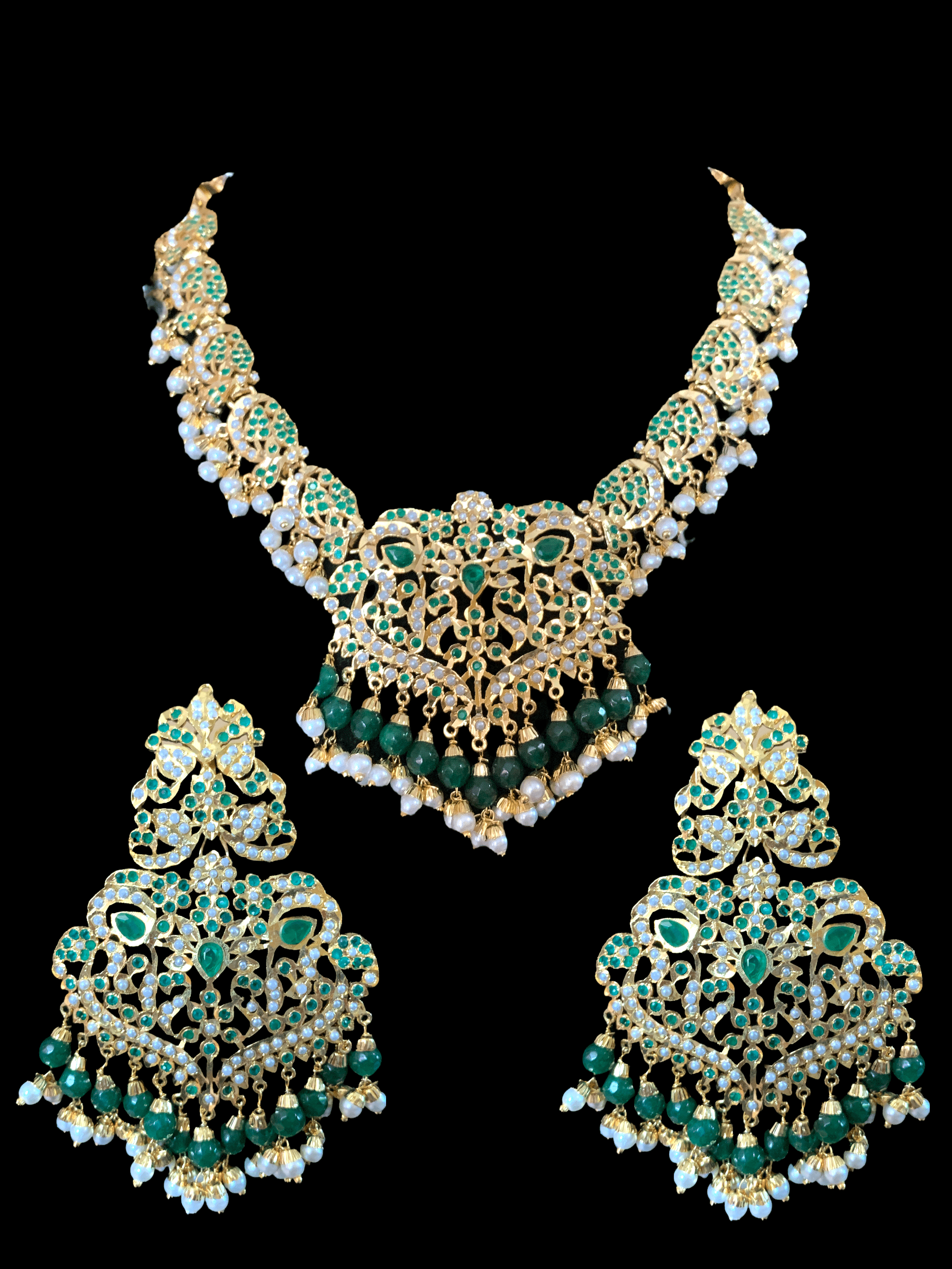 NS73 Neeli jadau pearl necklace with earrings tika in emerald(SHIPS IN 4 WEEKS )