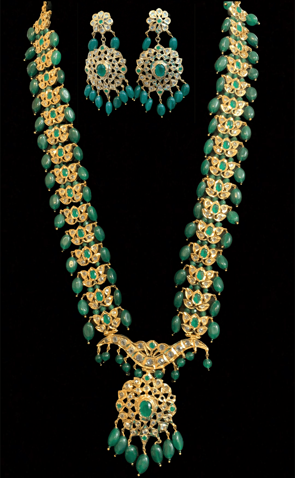 LN43 Asif jaahi haar in green  ( SHIPS IN 2 WEEKS  )