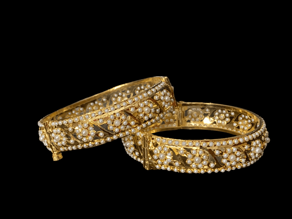 B25  SARAH JADAU BANGLES - Pearls ( READY TO SHIP )