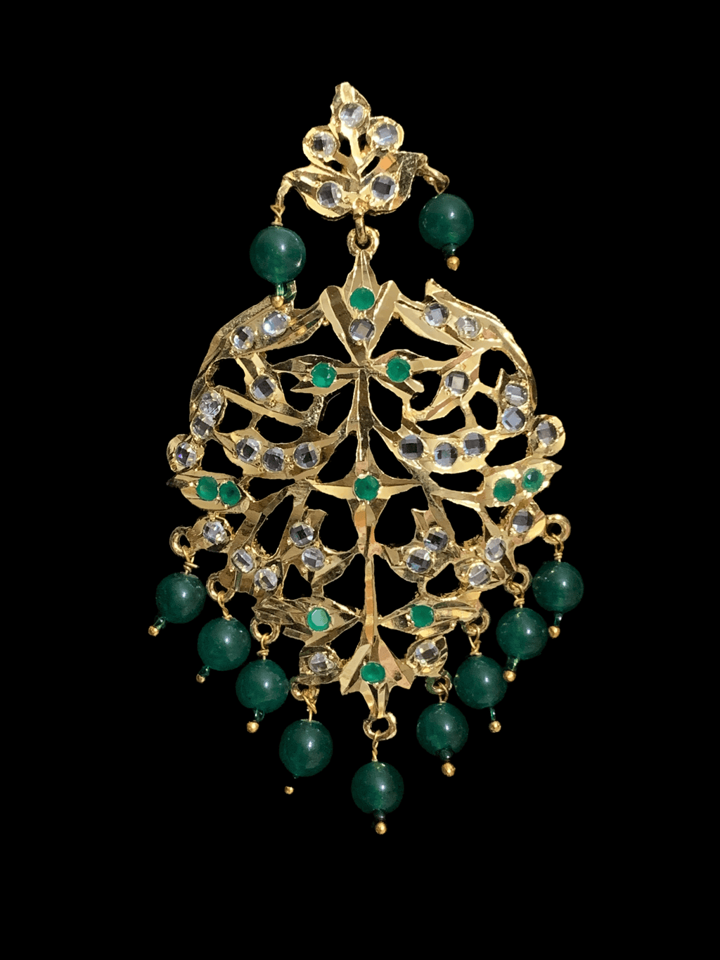 DER78 Aryana earrings in green    (SHIPS IN 4 WEEKS )