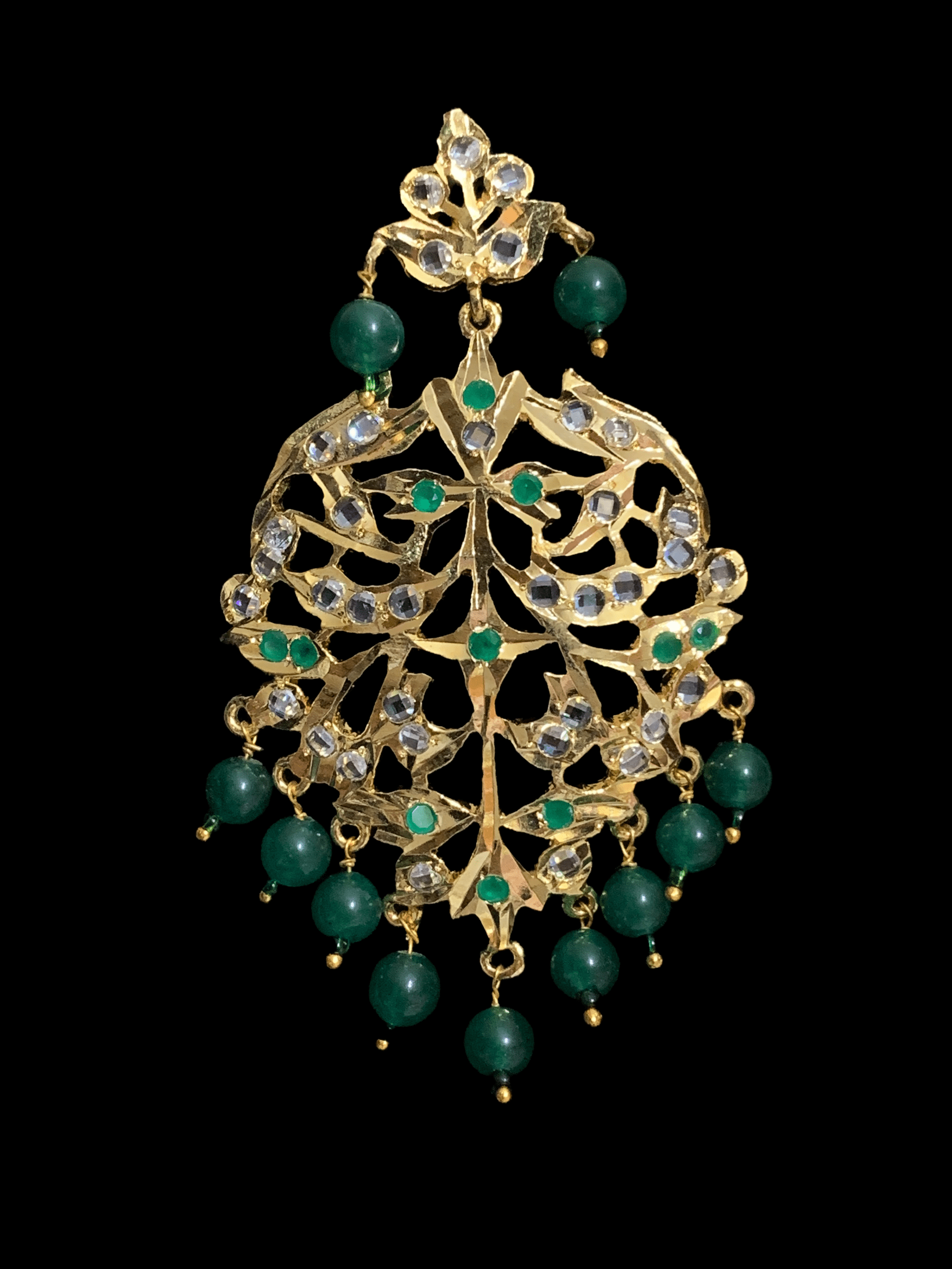 DER78 Aryana earrings in green    (SHIPS IN 4 WEEKS )