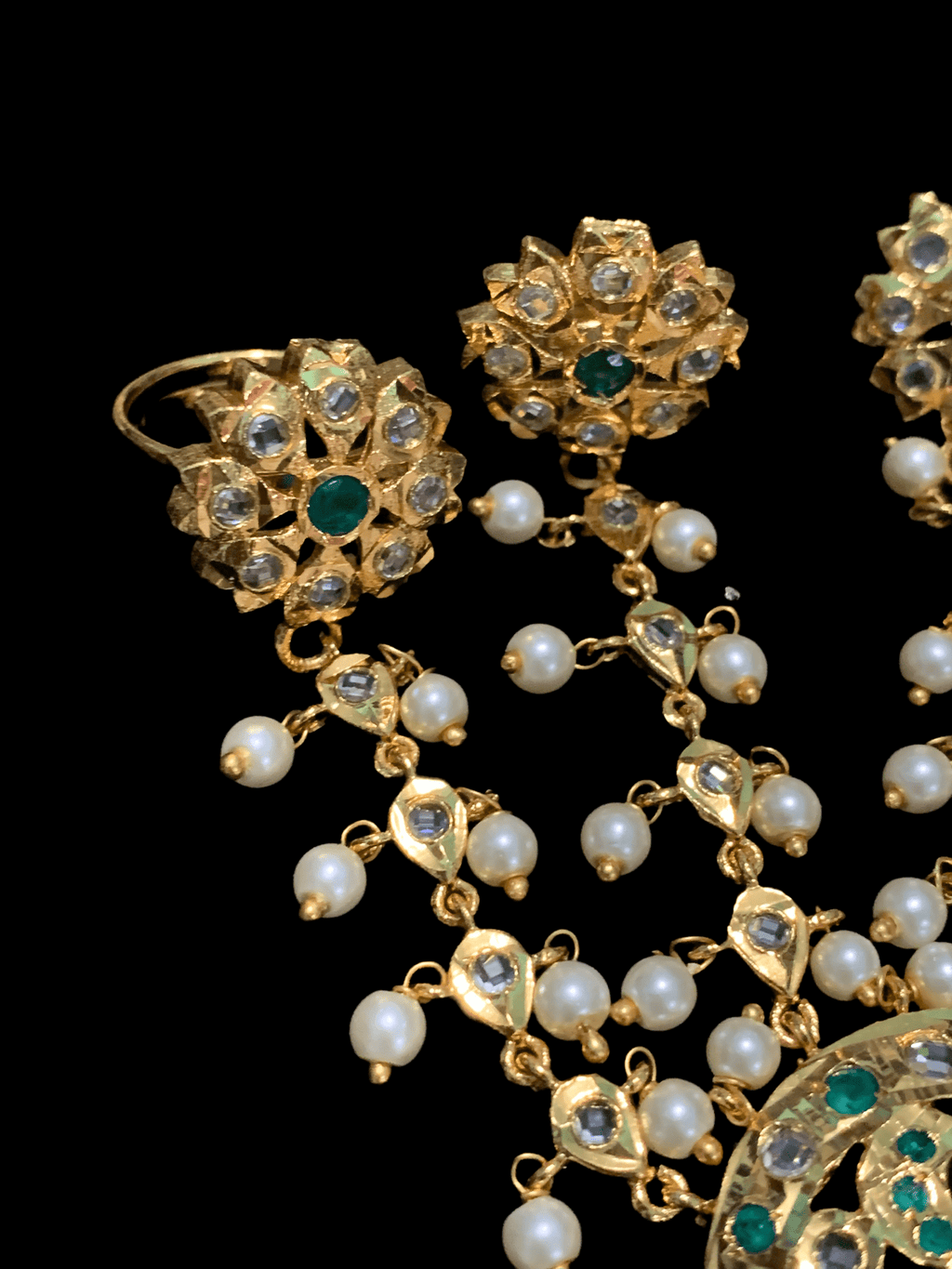 Soha haathphool - green ( one pair )  ( SHIPS IN 3 WEEKS )