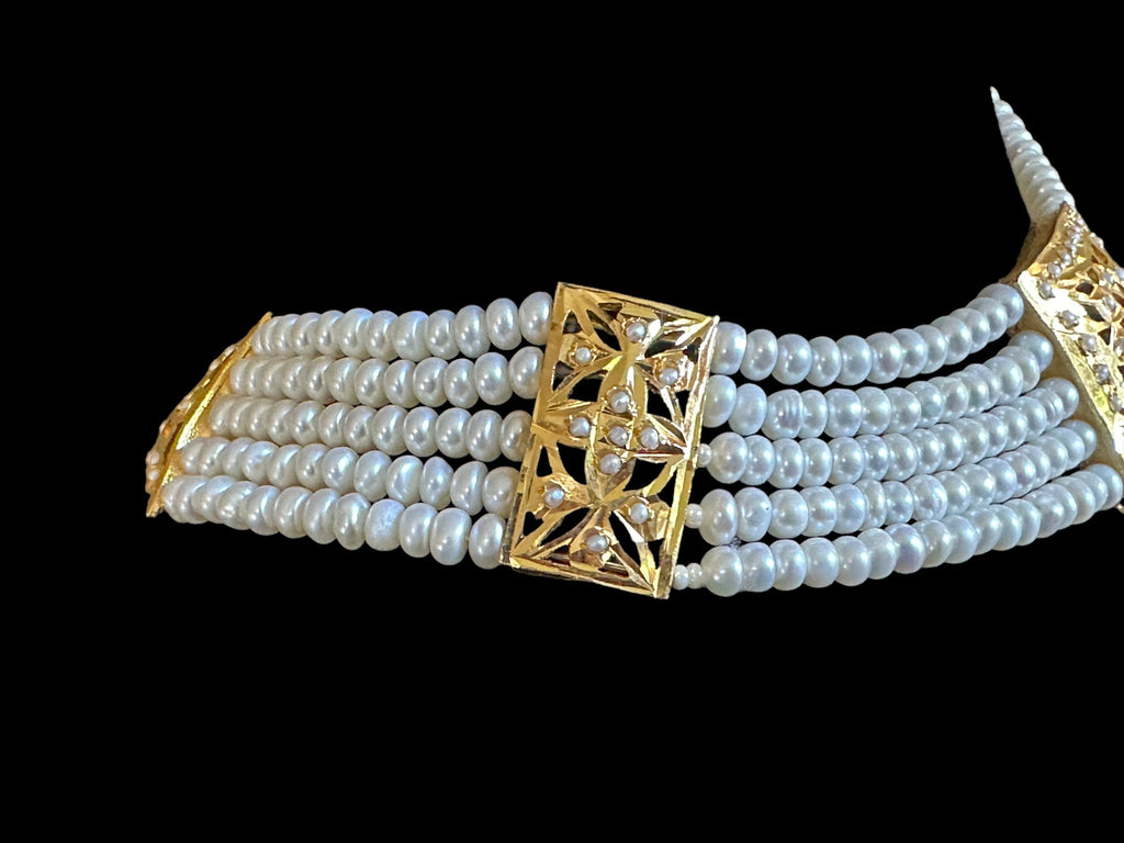 C237 Ariha choker set in fresh water pearls( SHIPS IN 4 WEEKS   )