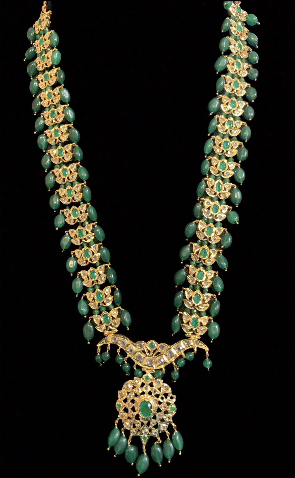 LN43 Asif jaahi haar in green  ( SHIPS IN 2 WEEKS  )