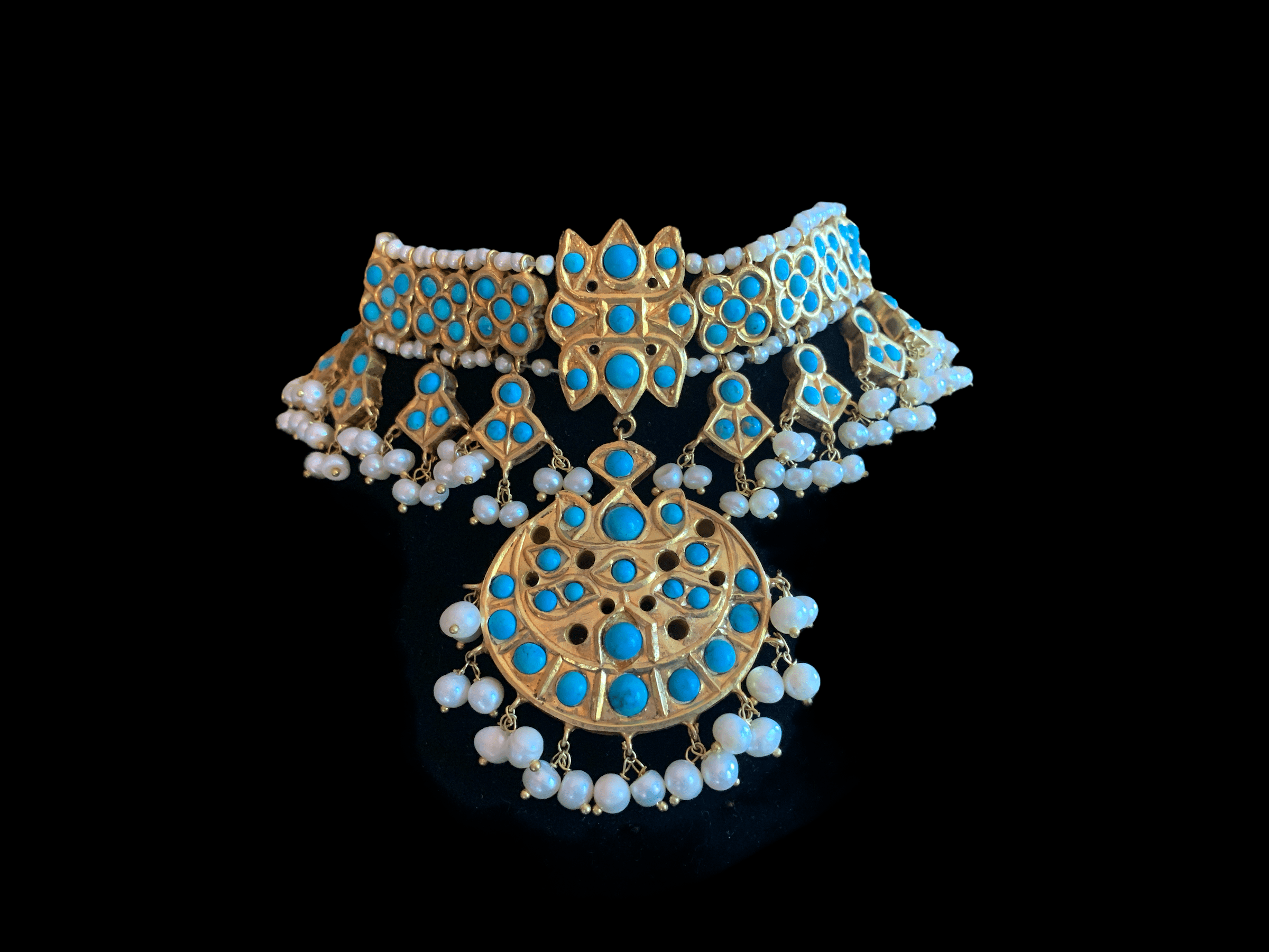 C210 Reza feroza choker set in fresh water pearls ( SHIPS IN 2 WEEKS  )