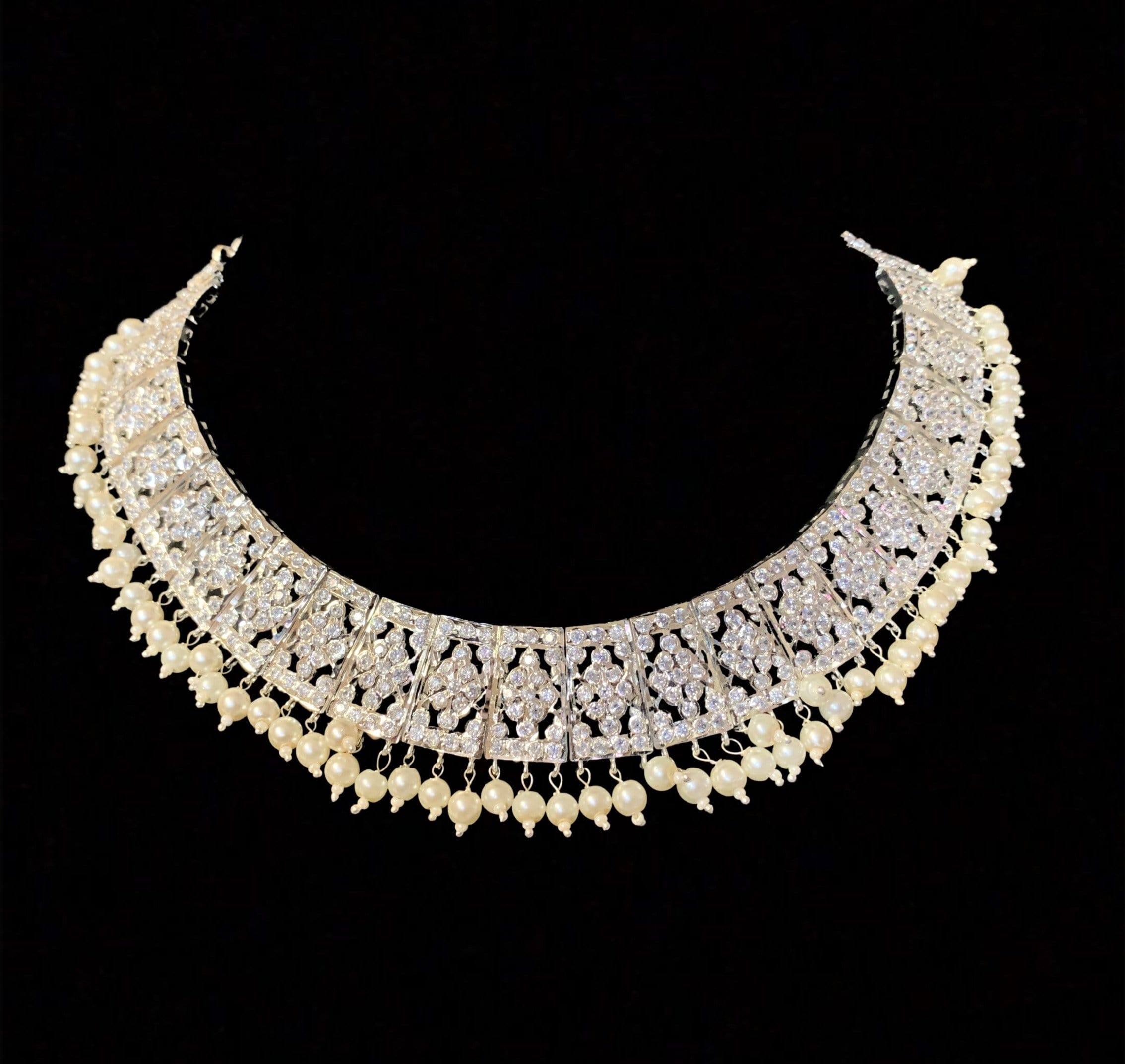 BR86 Amira bridal set  ( SHIPS IN 3 WEEKS )