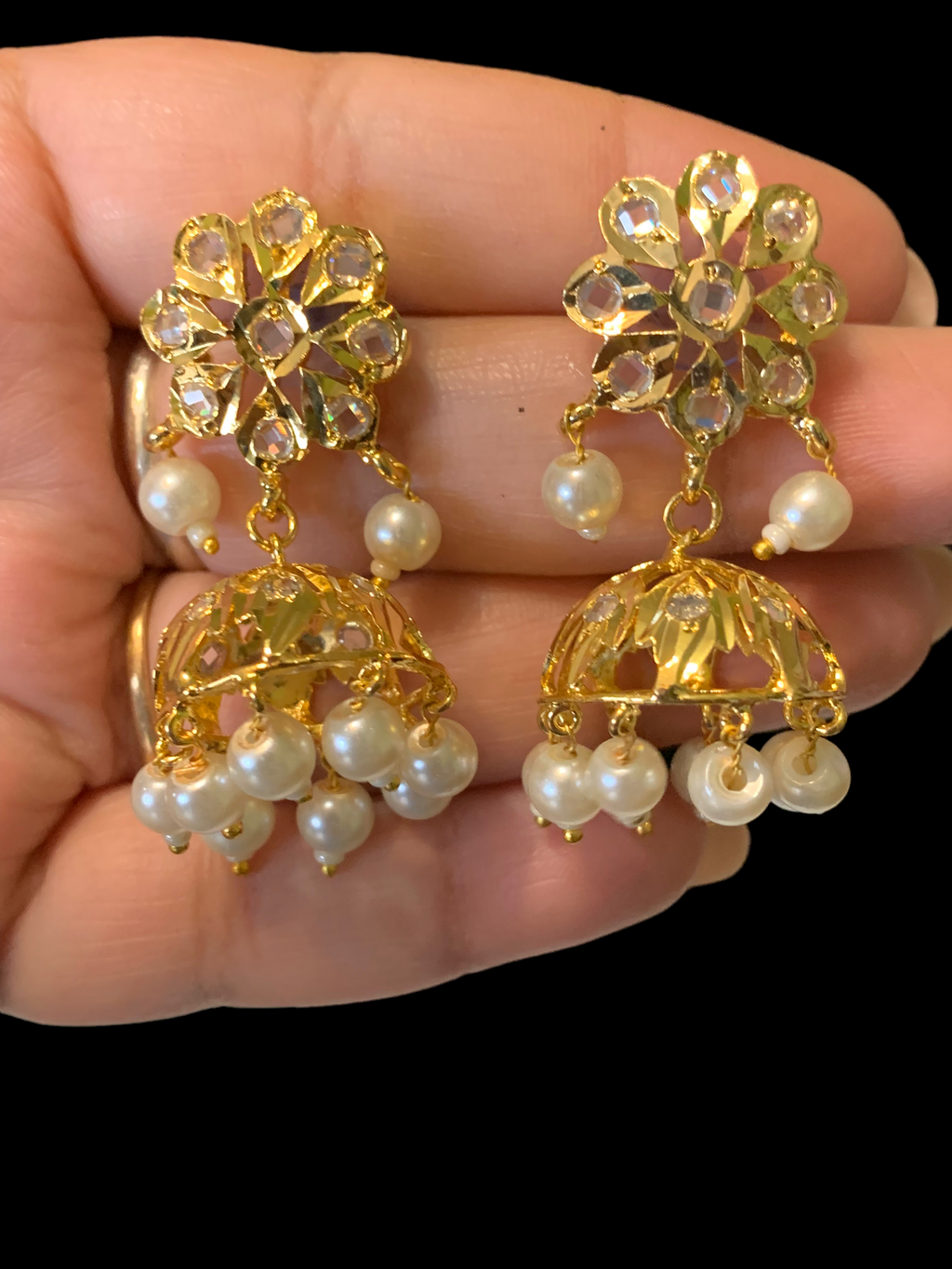 DER350 Pearl jhumka in flower tops ( READY TO SHIP  )