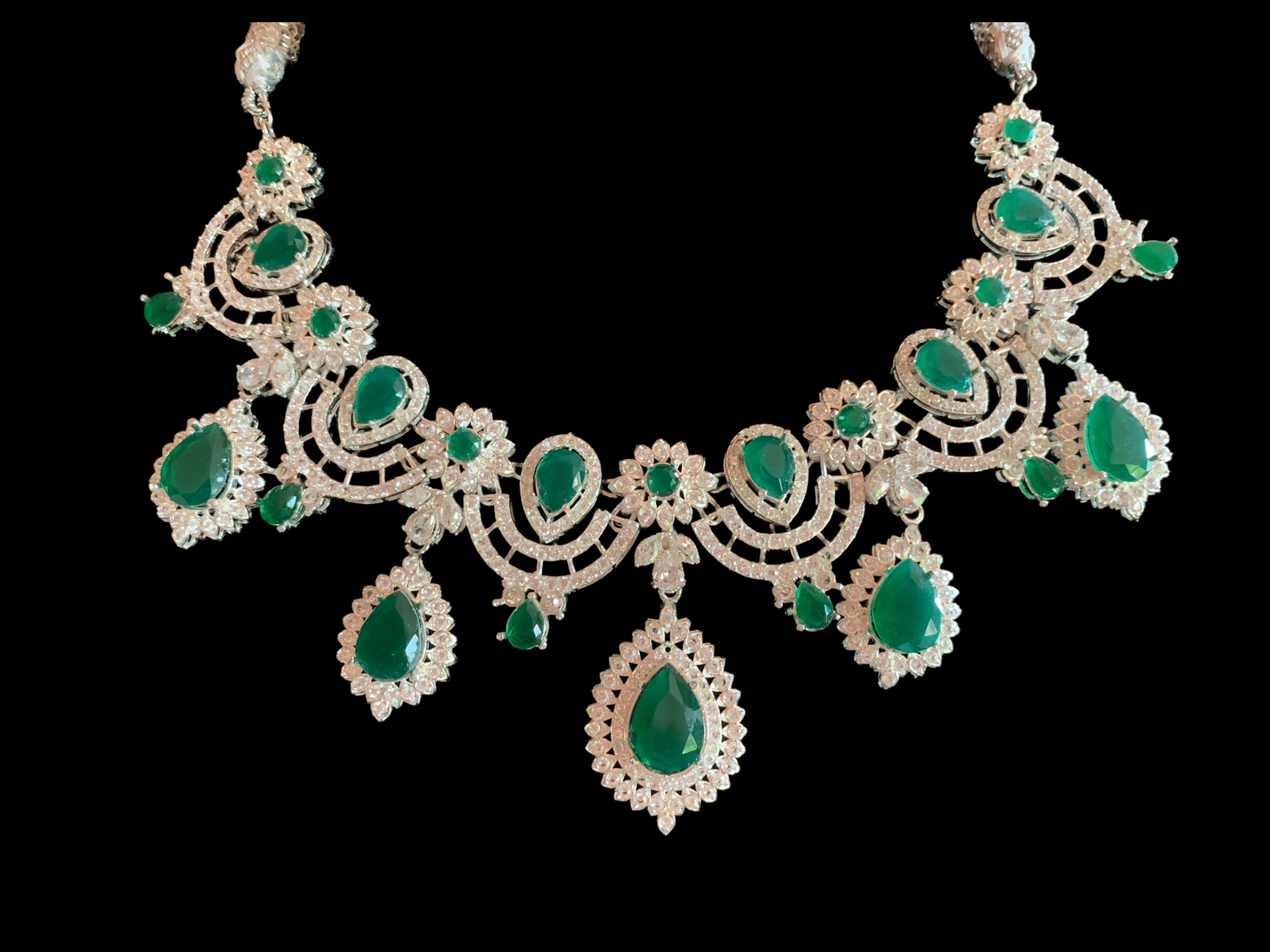 BR8 Sabina Cz bridal set ( READY TO SHIP)