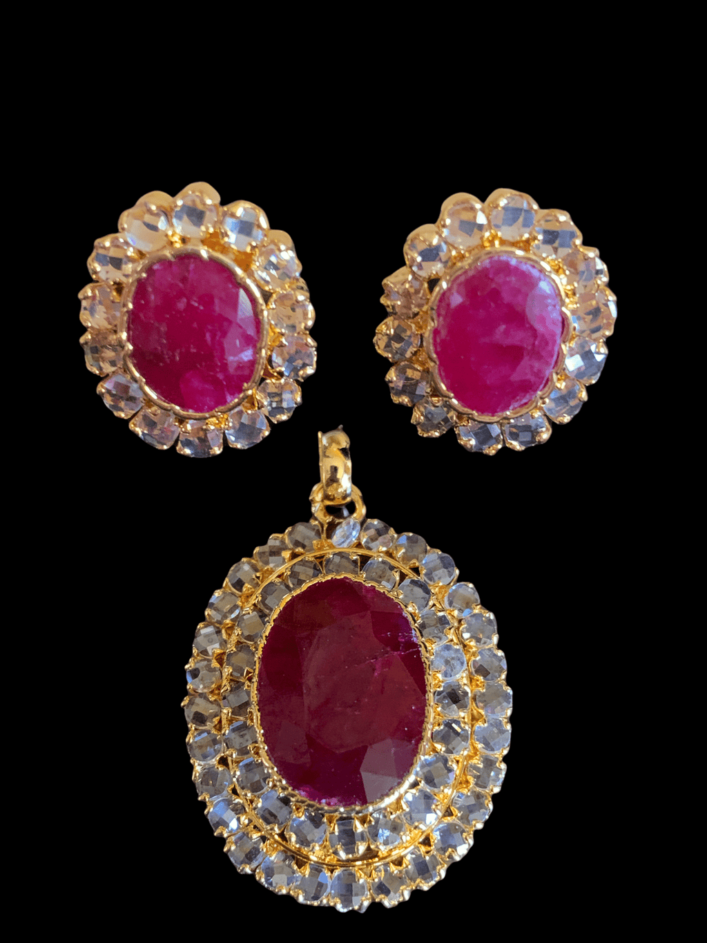 PS454 Pendant set with rubies  ( READY TO SHIP )