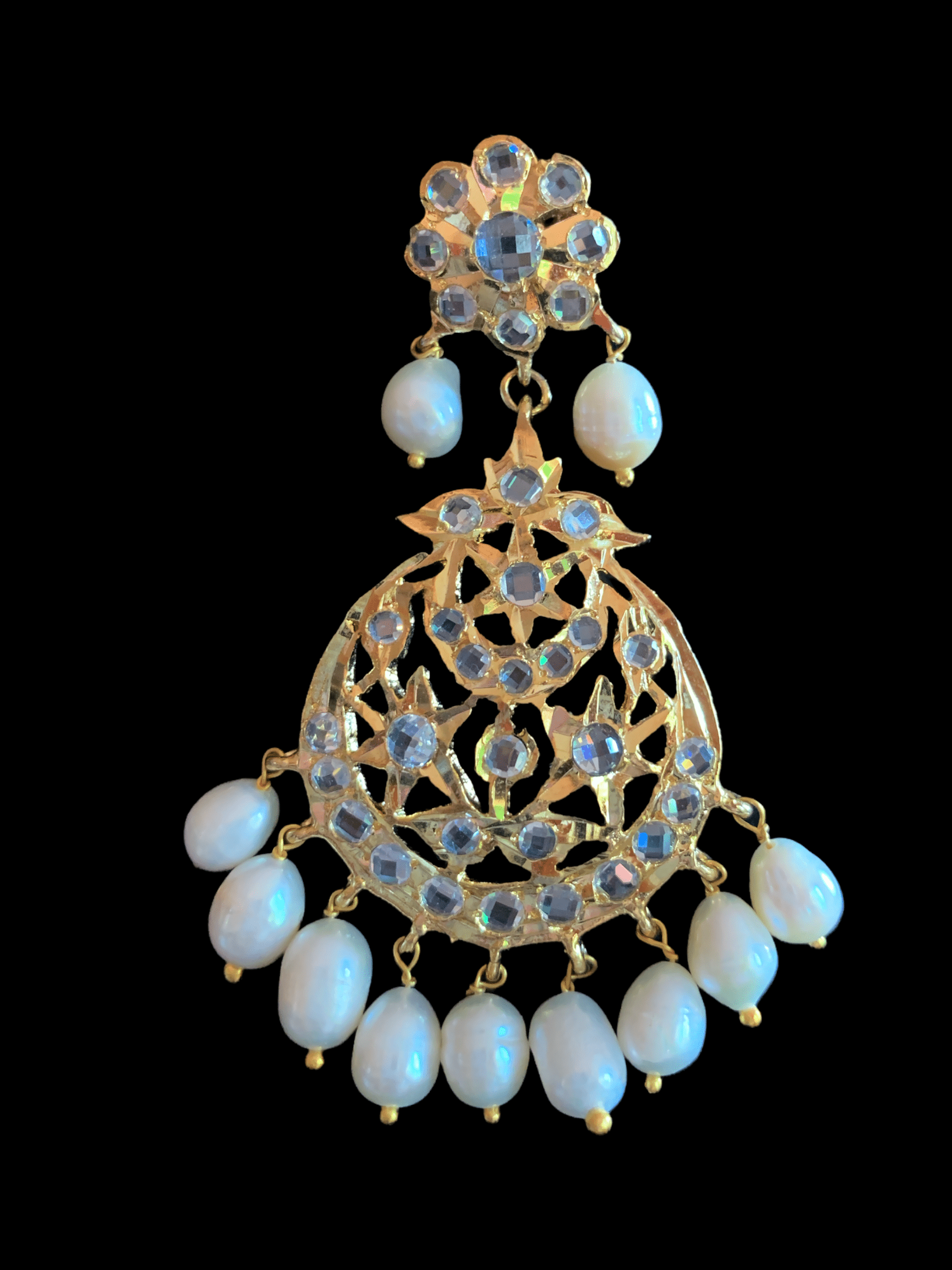 DER45 Lahar  Earrings in fresh water pearls ( READY TO SHIP )